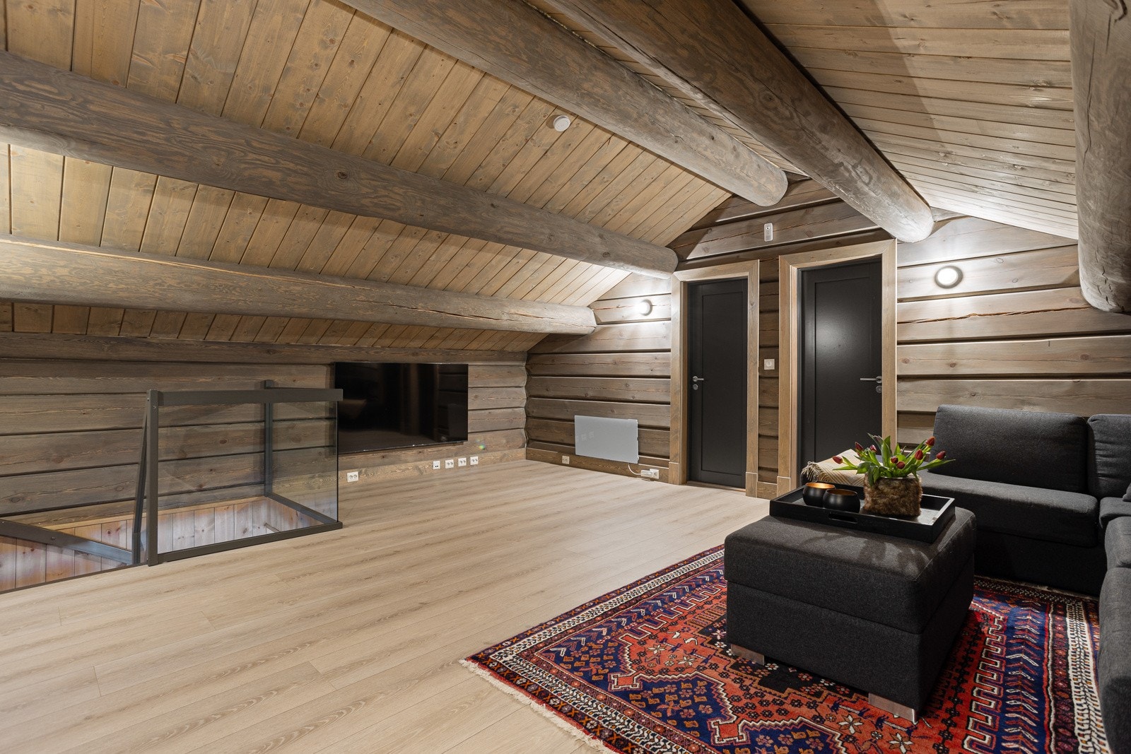 Rommet egner seg perfekt som en ekstra stue for barn/ungdom Galleribilde