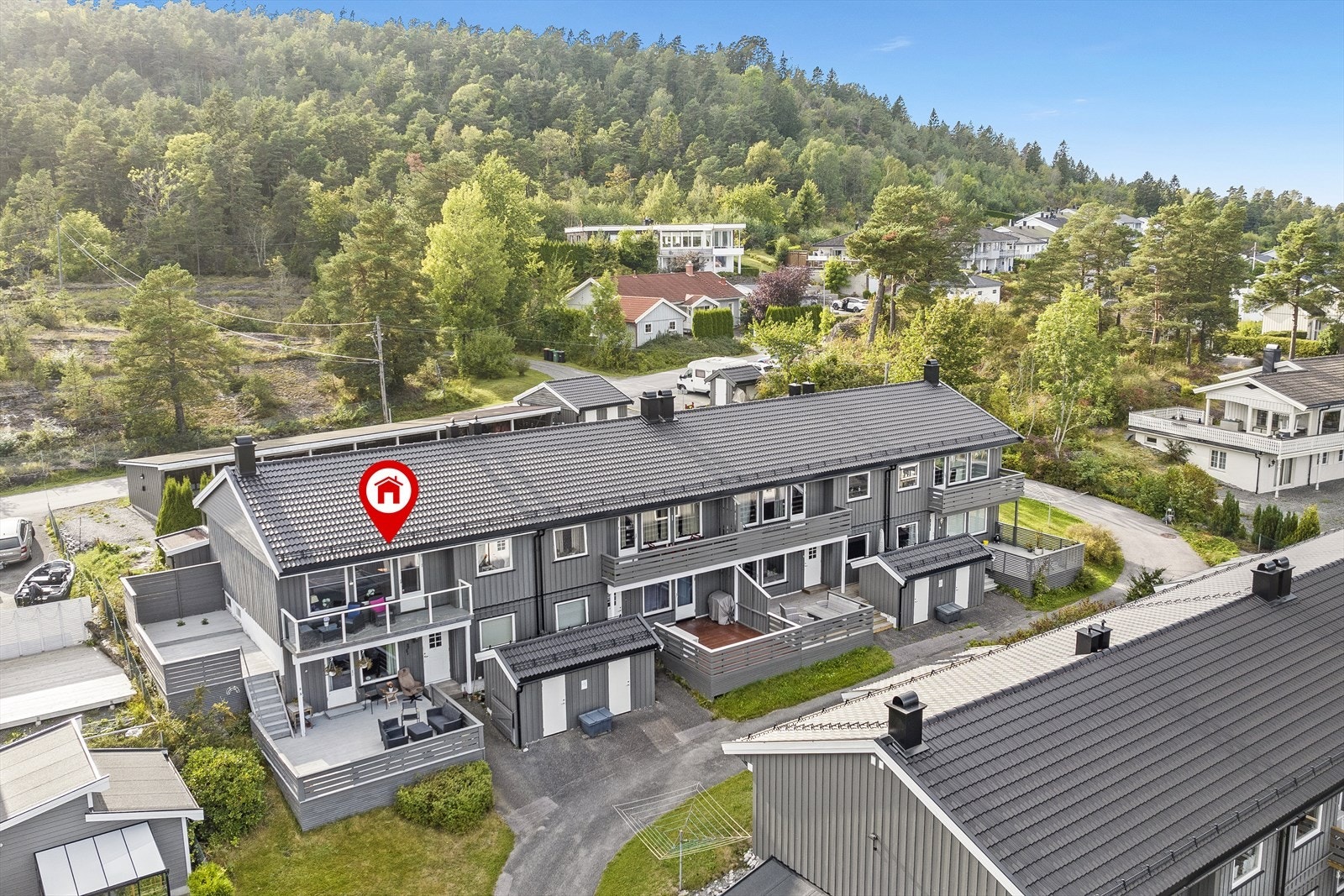 Krabberødveien 25 A - Foto med markering på leilighetens beliggenhet i bygget Galleribilde