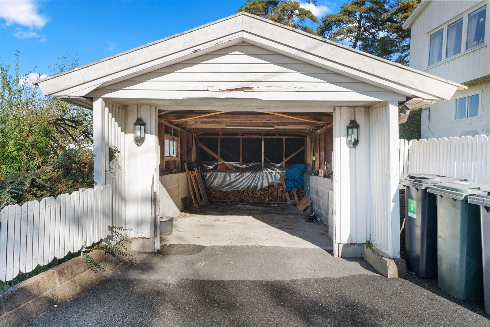 Garasje. Galleribilde