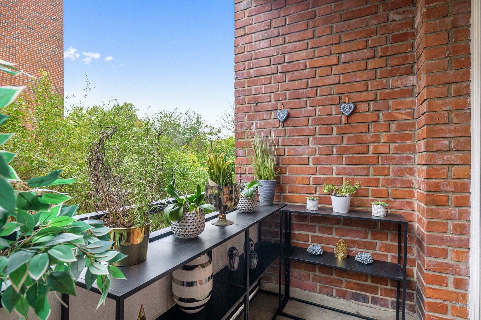 Fra stuen er det utgang til en sørvestvendt balkong på ca. 4 m². Galleribilde