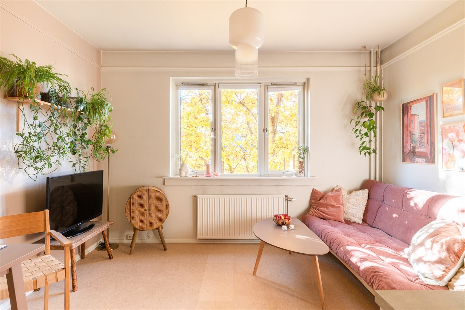 Silje Heggø v/Nordvik ønsker velkommen til Marcus Thranes gate 13! Galleribilde