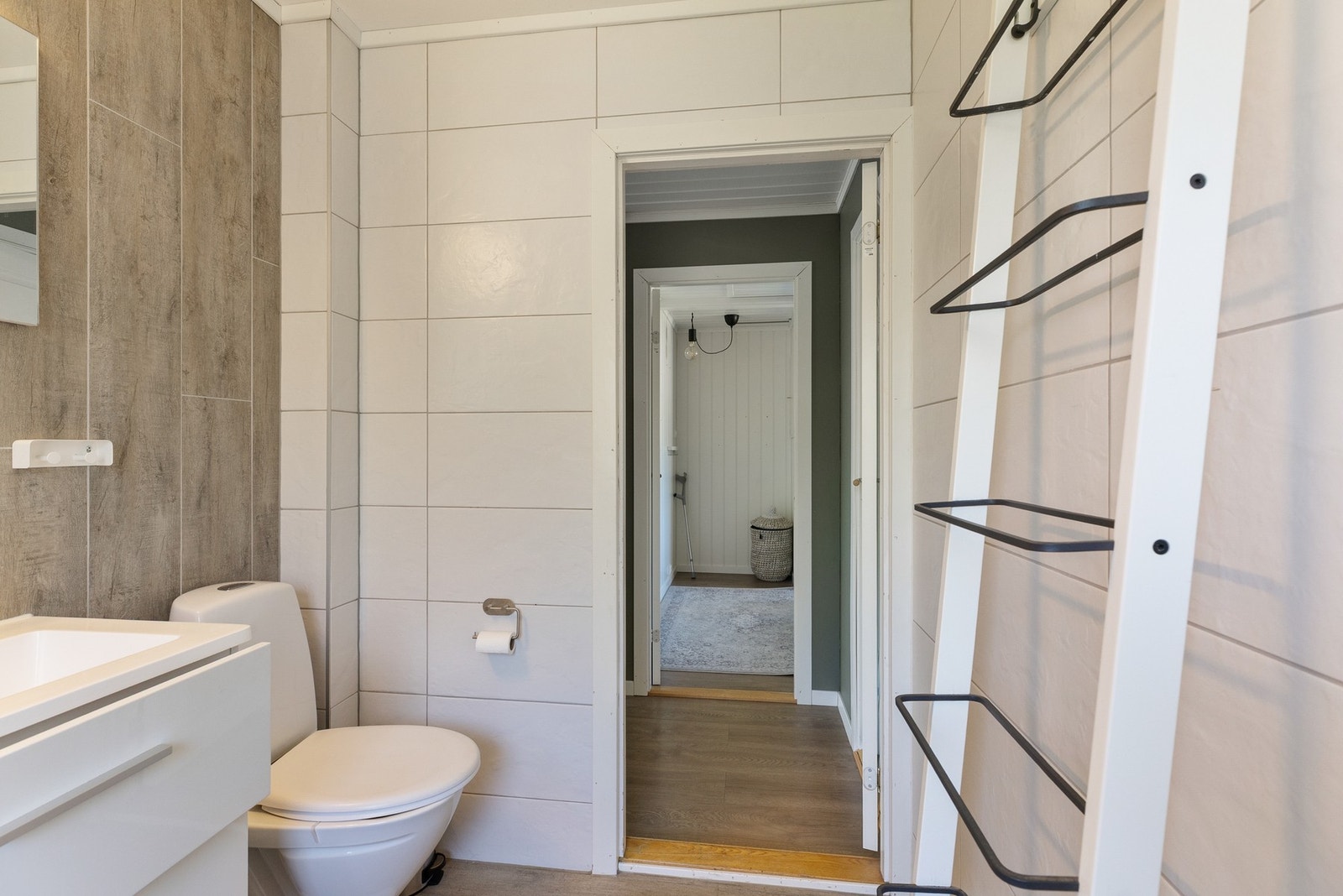 Flislagt bad modernisert med flis-på-flis i 2015 Galleribilde