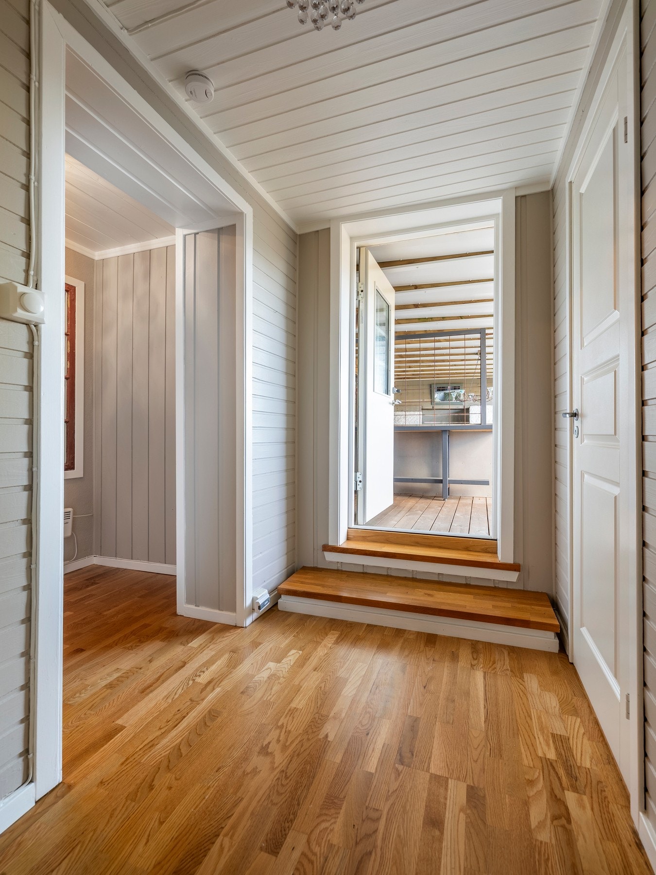 Terrasse/utestue med utgang fra u. etasjen Galleribilde