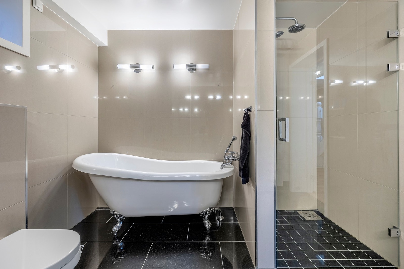 Bad/wc med varmekabler ble pusset opp i 2016 - TG:2 Galleribilde