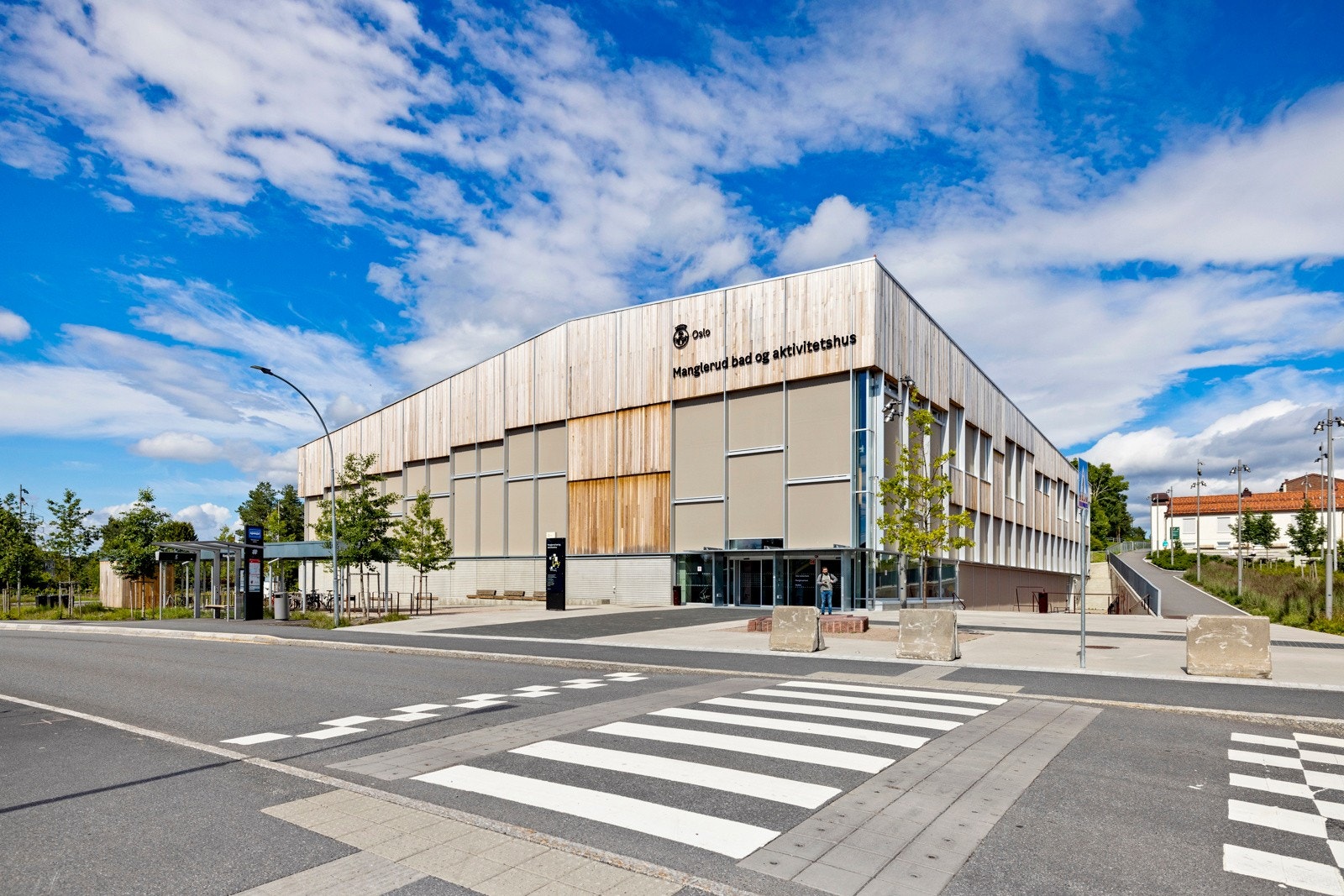 Området byr også på helt nye Manglerud bad og aktivitetshus Galleribilde