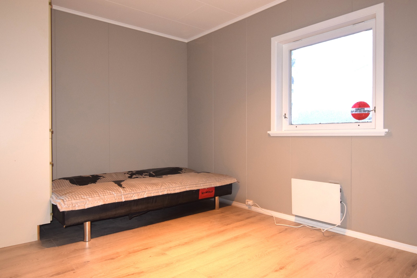 Alle soverom er innredet med senger og garderobeskap. Galleribilde