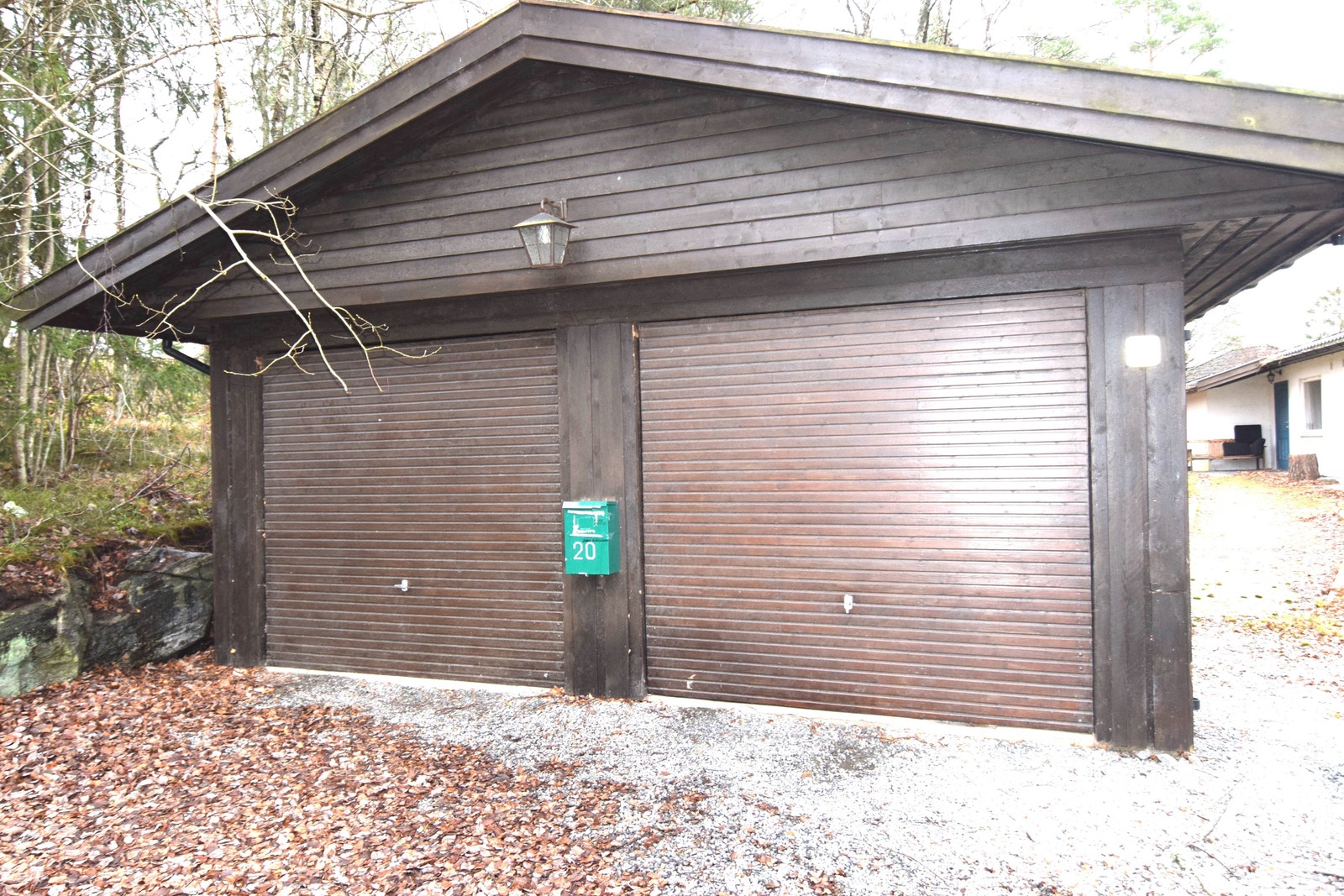 Stor dobbelgarasje. Galleribilde