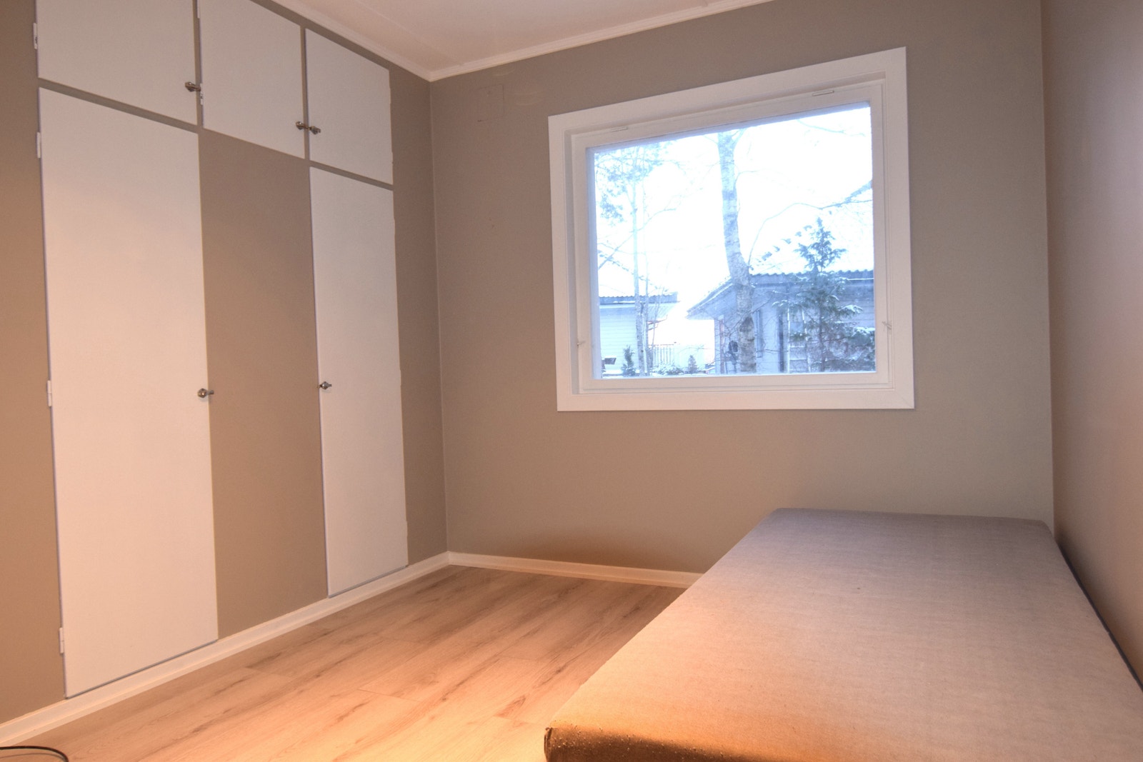 Alle soverom er innredet med senger og garderobeskap. Galleribilde