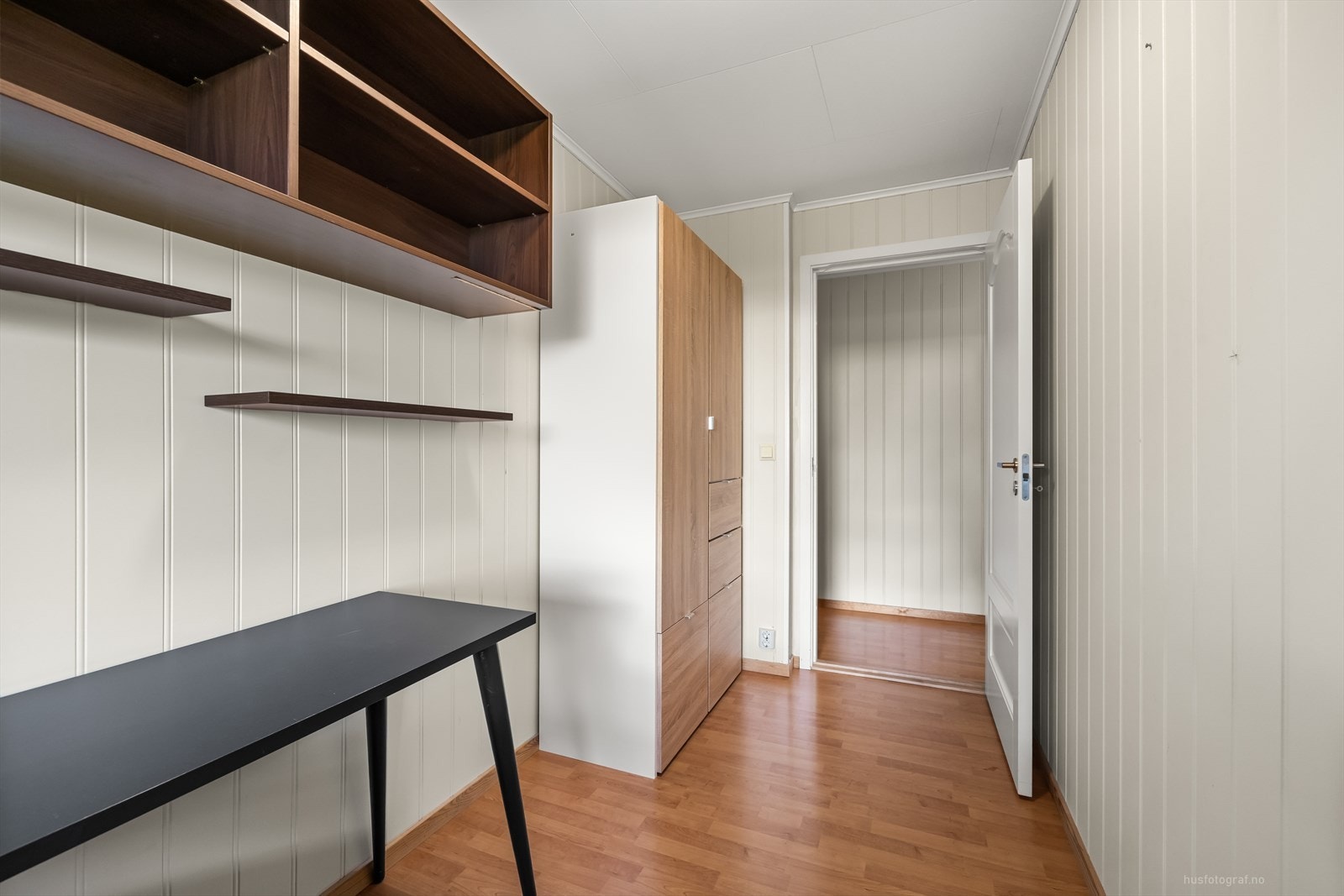 Soverommet er lyst og innbydende, med plass til garderobeskap. Galleribilde