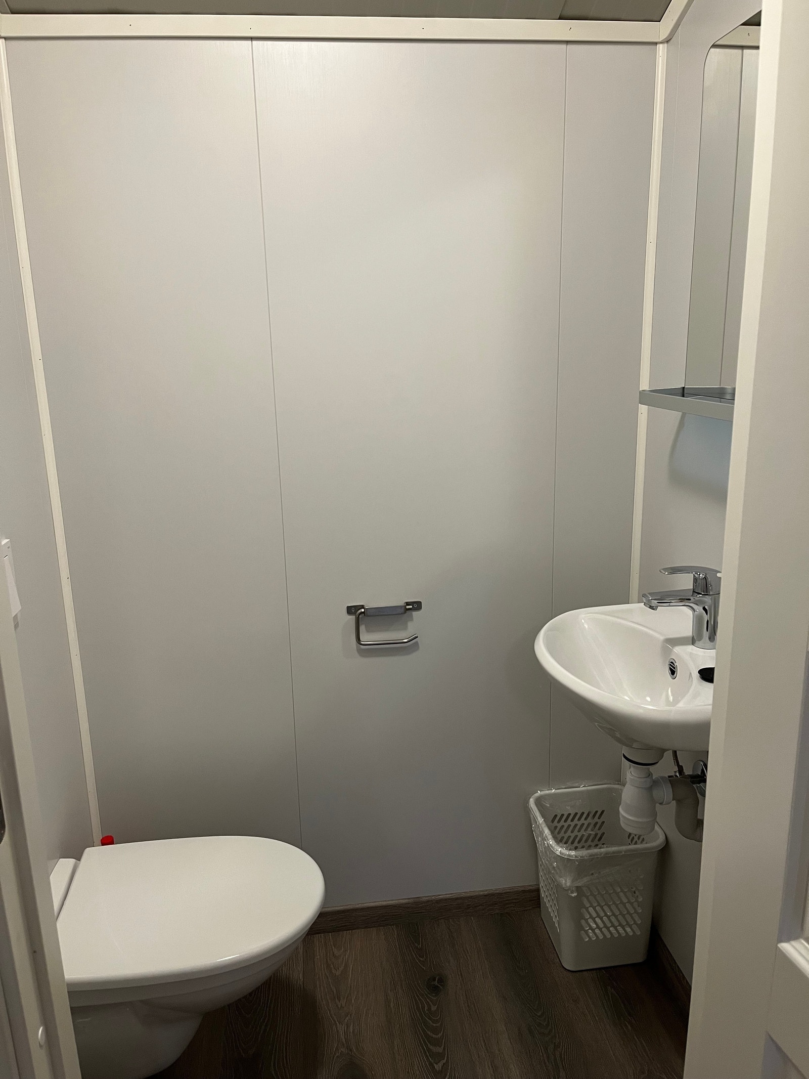 Toalett. Galleribilde