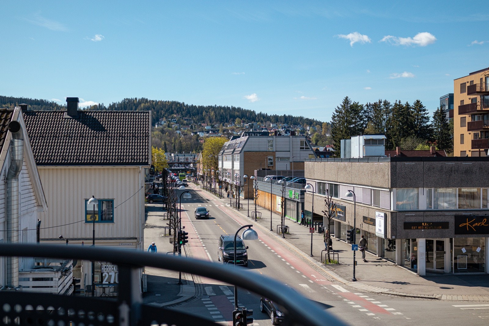 Her kan du virkelig sette ditt eget preg med en sittegruppe og litt koselig belysning, og skape din egen lille oase i byen. Galleribilde