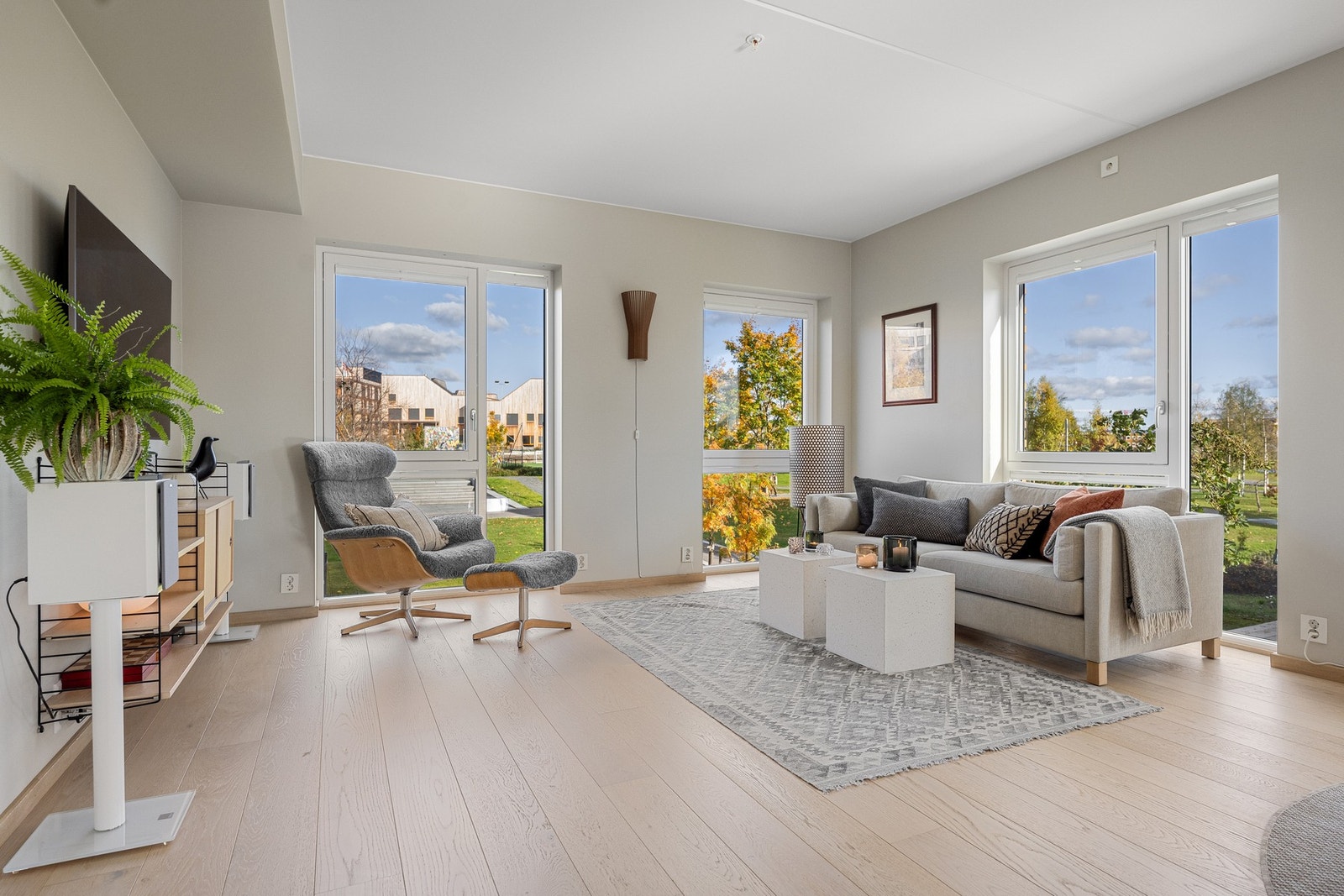 Her får man en bolig med moderne komfort, mye fint dagslys og god romfordeling Galleribilde