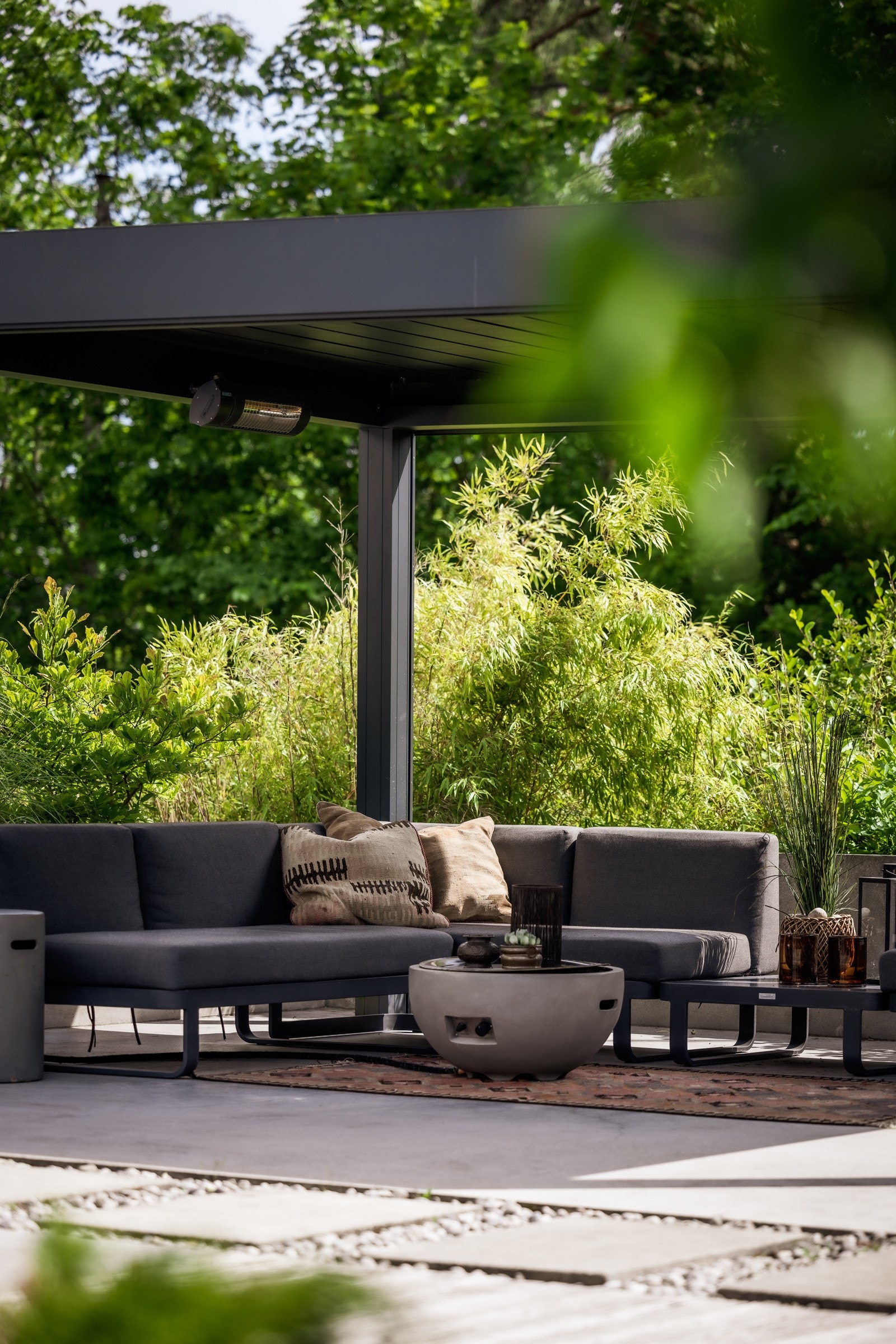 Pergola fra Renson på hele 4 x 5 m. med elektriske screens på tre sider