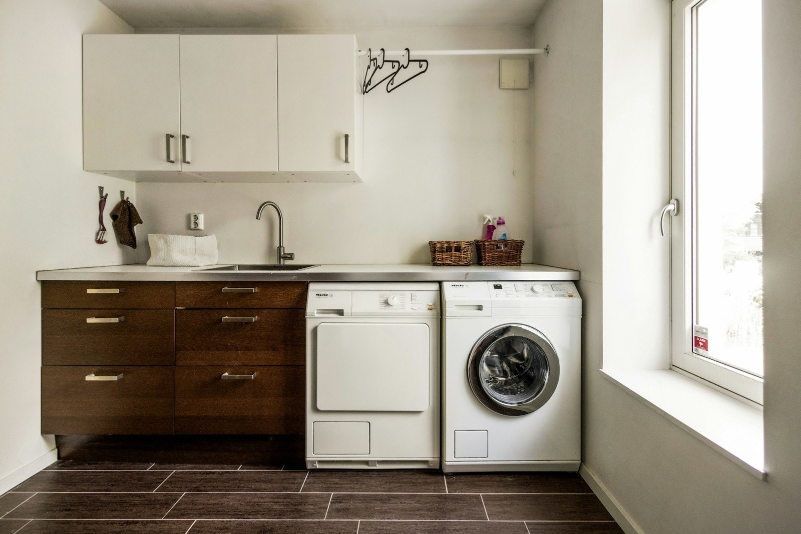 Eiendommen innehar eget vaskerom i 1. etasje