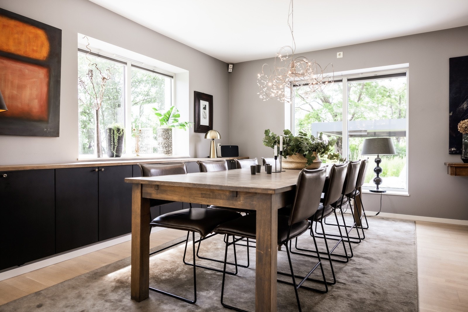 Denne eiendommen tilbyr alt du trenger for en komfortabel og luksuriøs livsstil