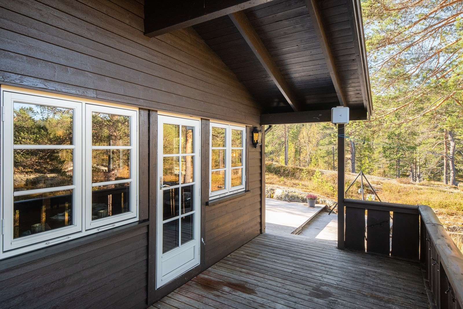 Fra denne delen er det inngang til stuen. Galleribilde