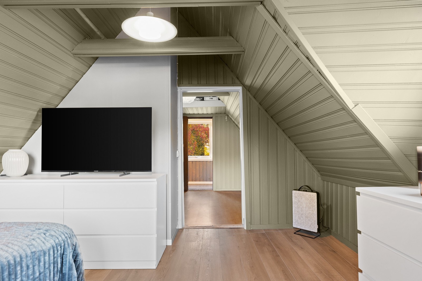 Soverom på loftet. Galleribilde