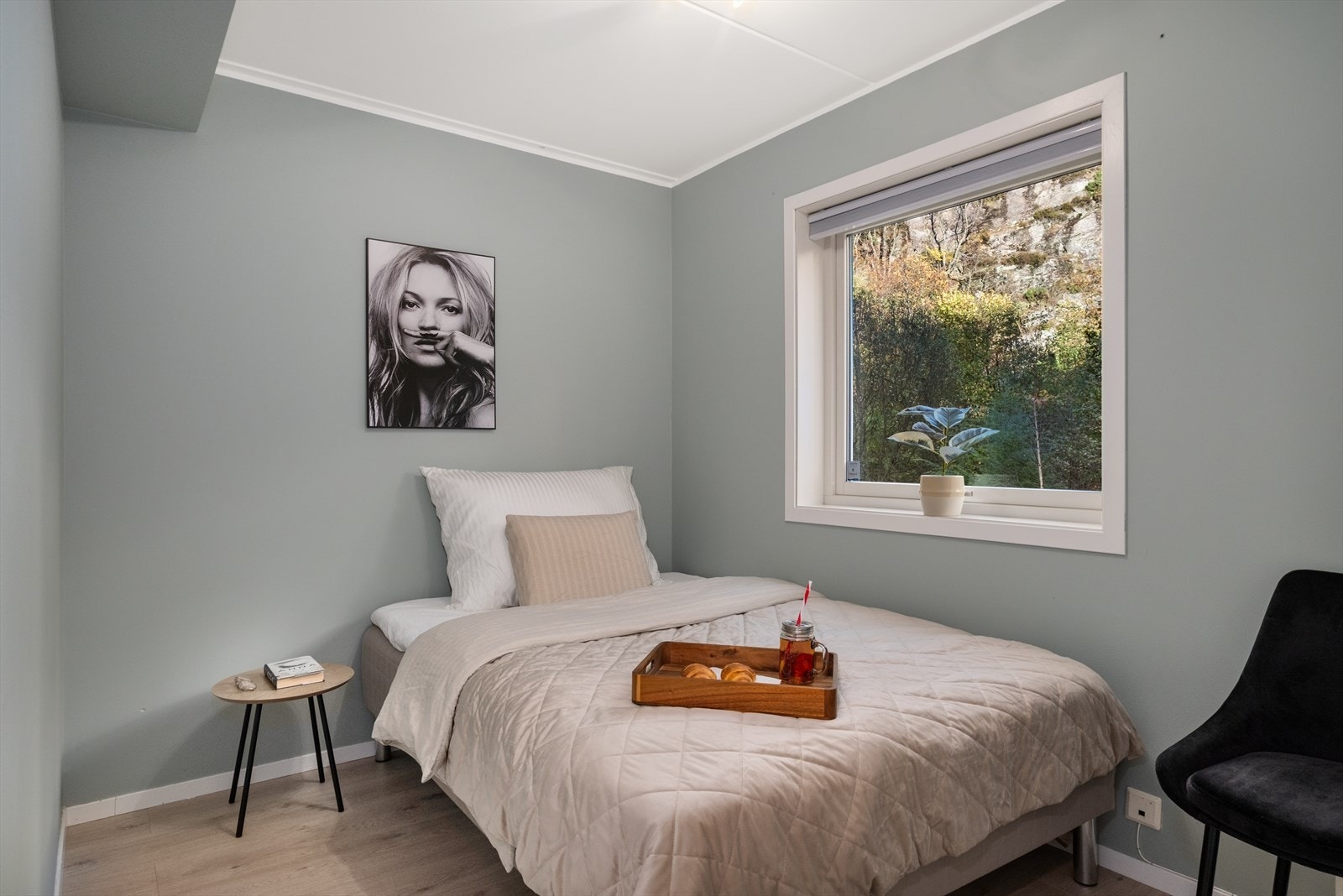 - Soverom 2 måler 8,1m² - Galleribilde