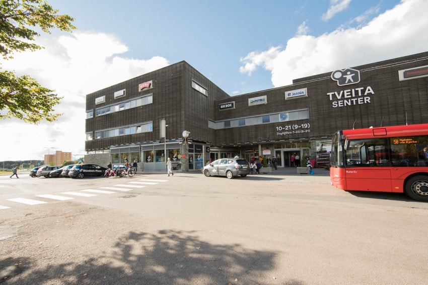 Tveita senter gir gode shoppingmuligheter, og ligger 14 minutter unna til fots Galleribilde