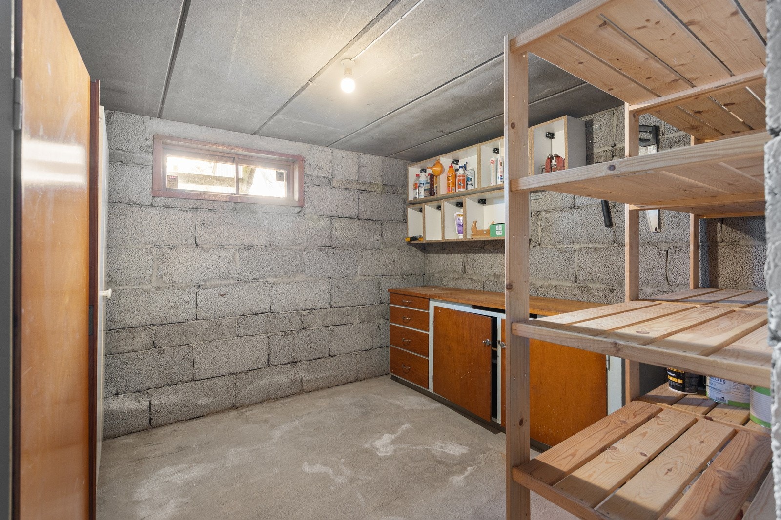 Det er også en romslig bod i kjelleren Galleribilde