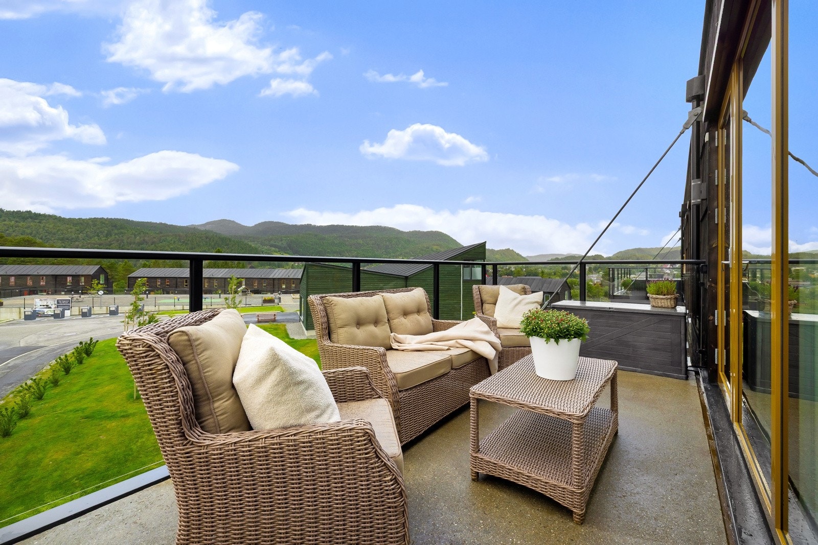 Utsikt mot Søfteland Galleribilde