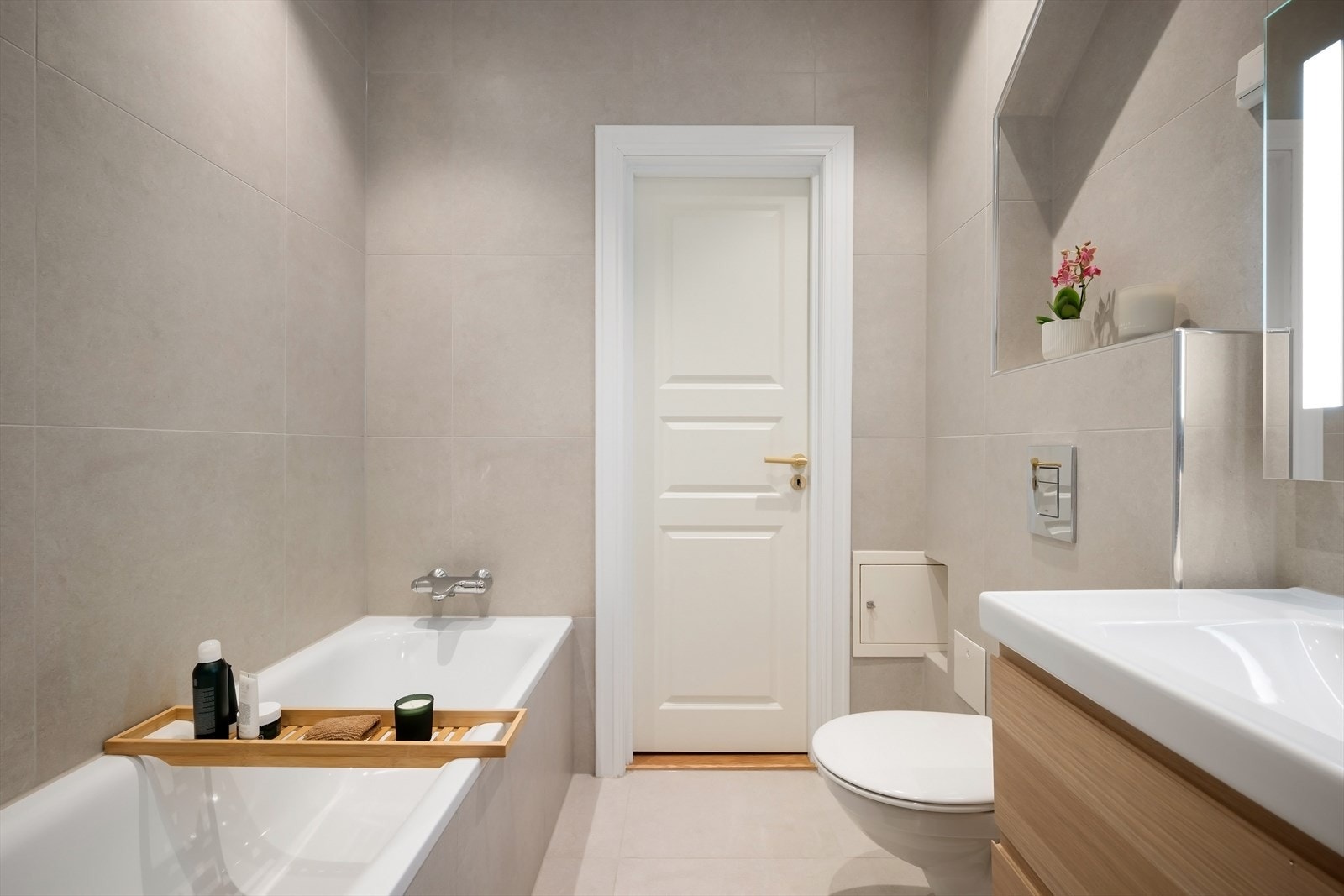 Badet er pusset opp med "flis på flis" i 2025. Galleribilde