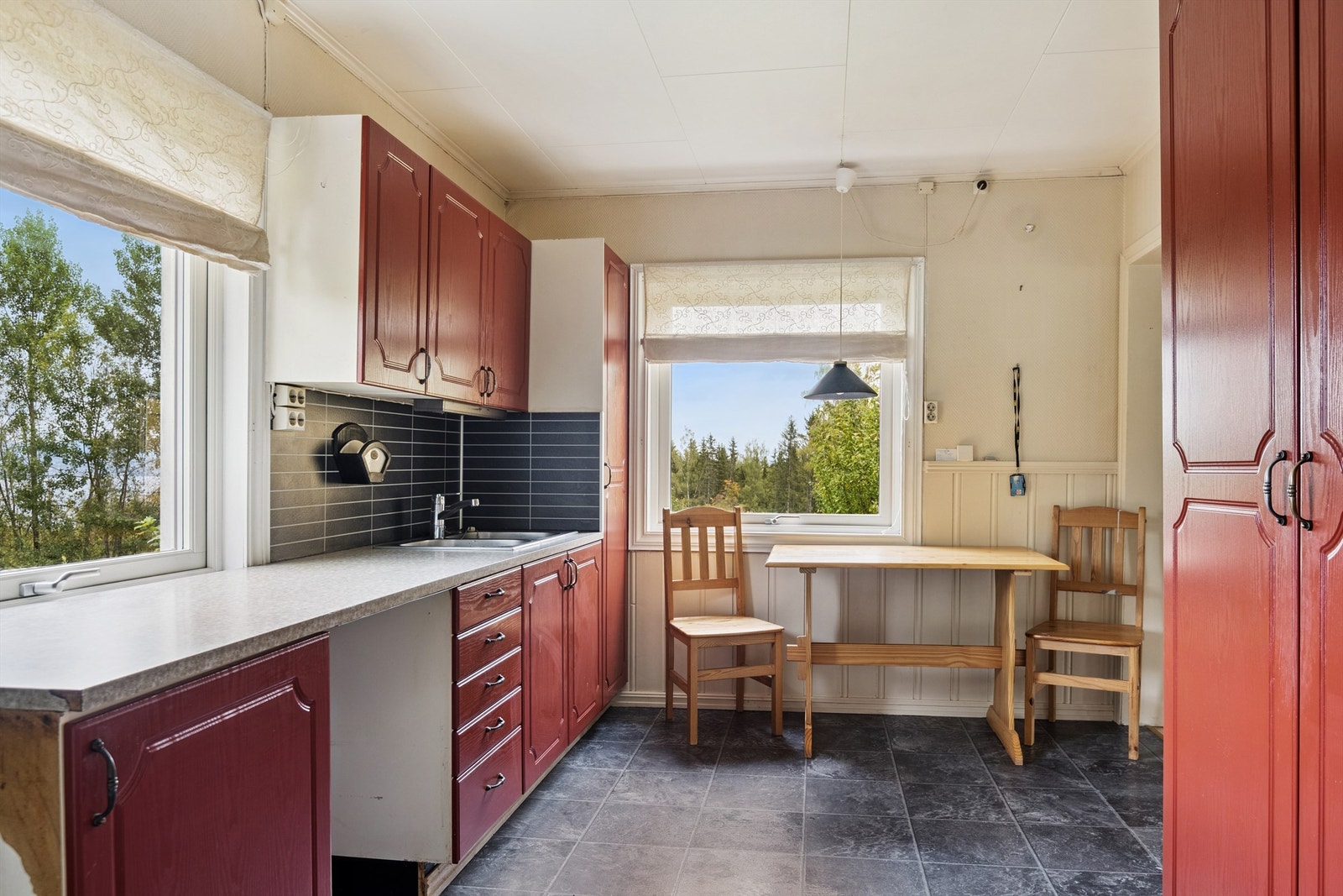 Rommet har potensial for modernisering for å møte dagens standarder. Galleribilde