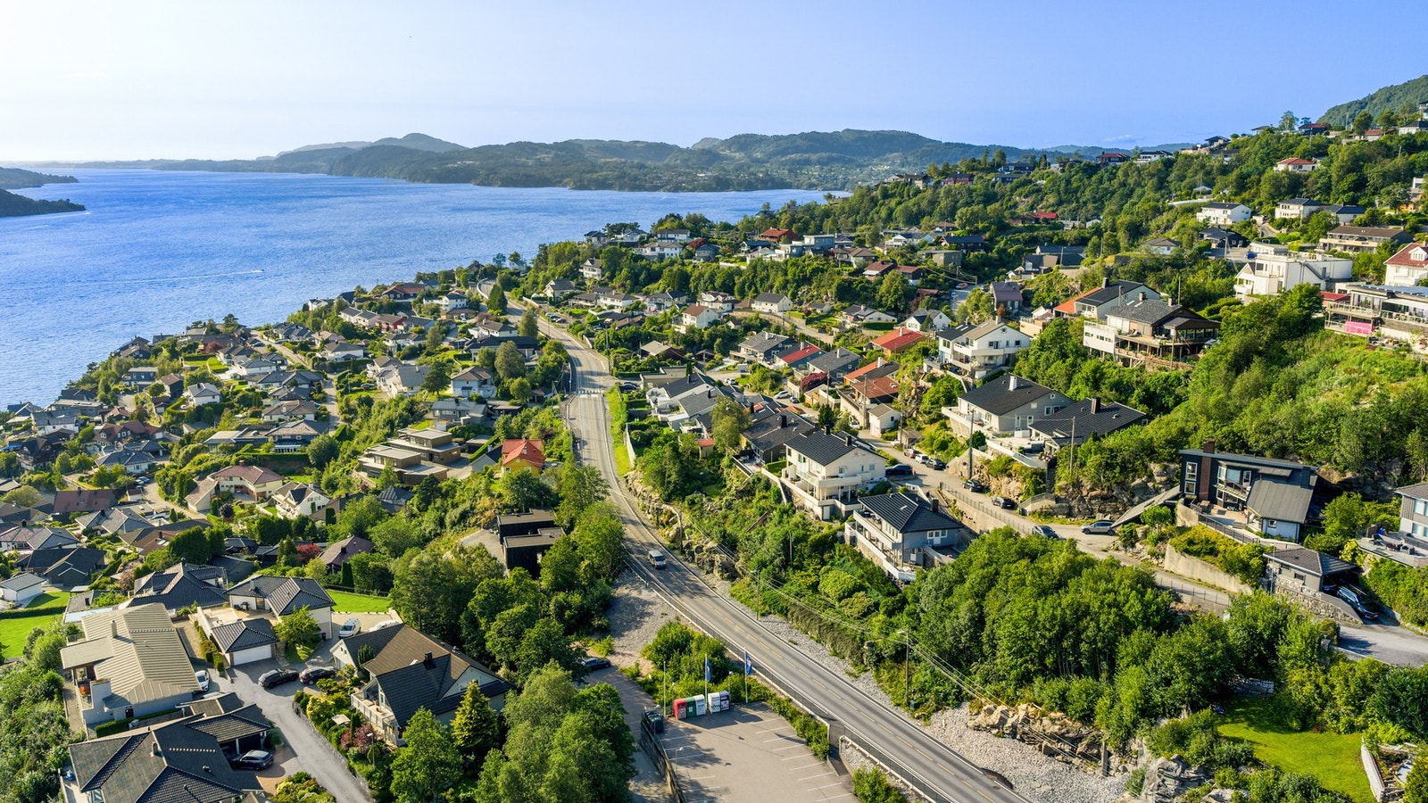 Området har bra med tilbud av skoler, barnehager og forskjellige aktiviteter. Galleribilde