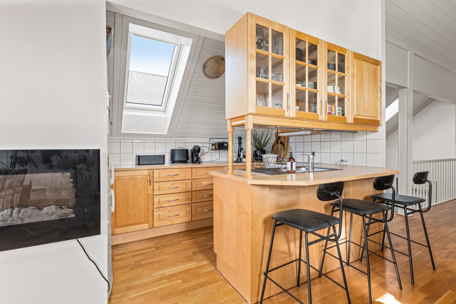 Kjøkken med barløsning. Galleribilde