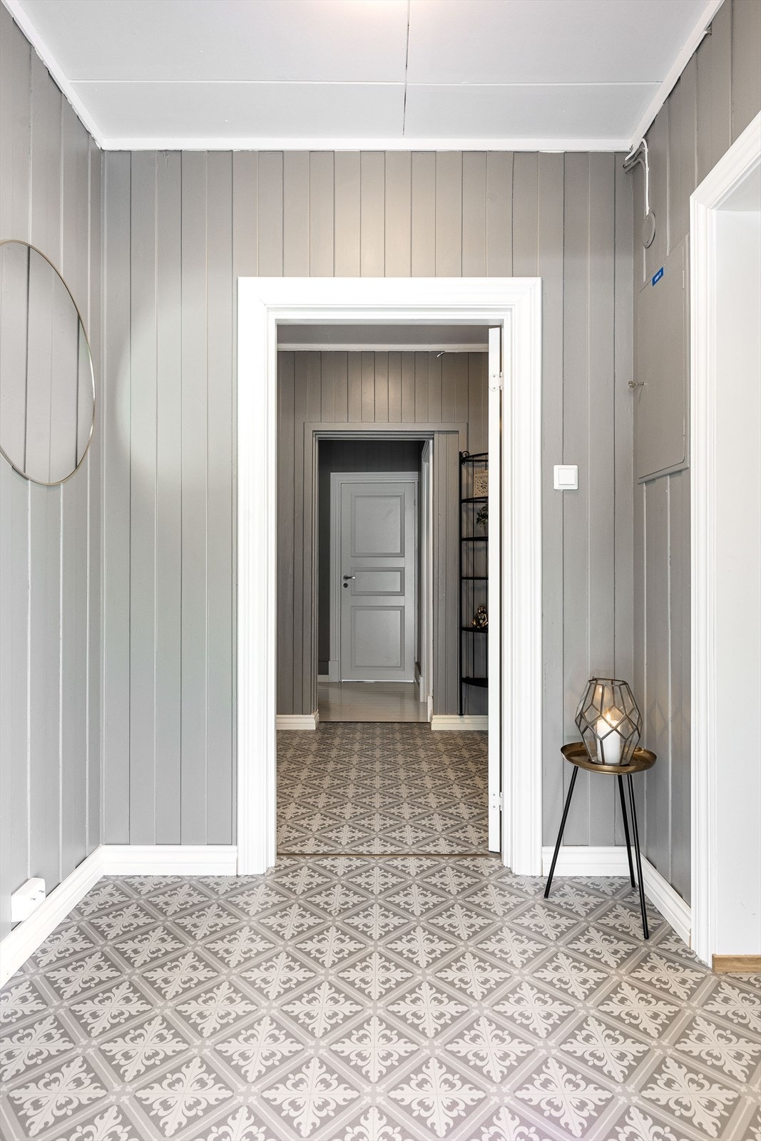 Entré leilighet i 1. etasje Galleribilde