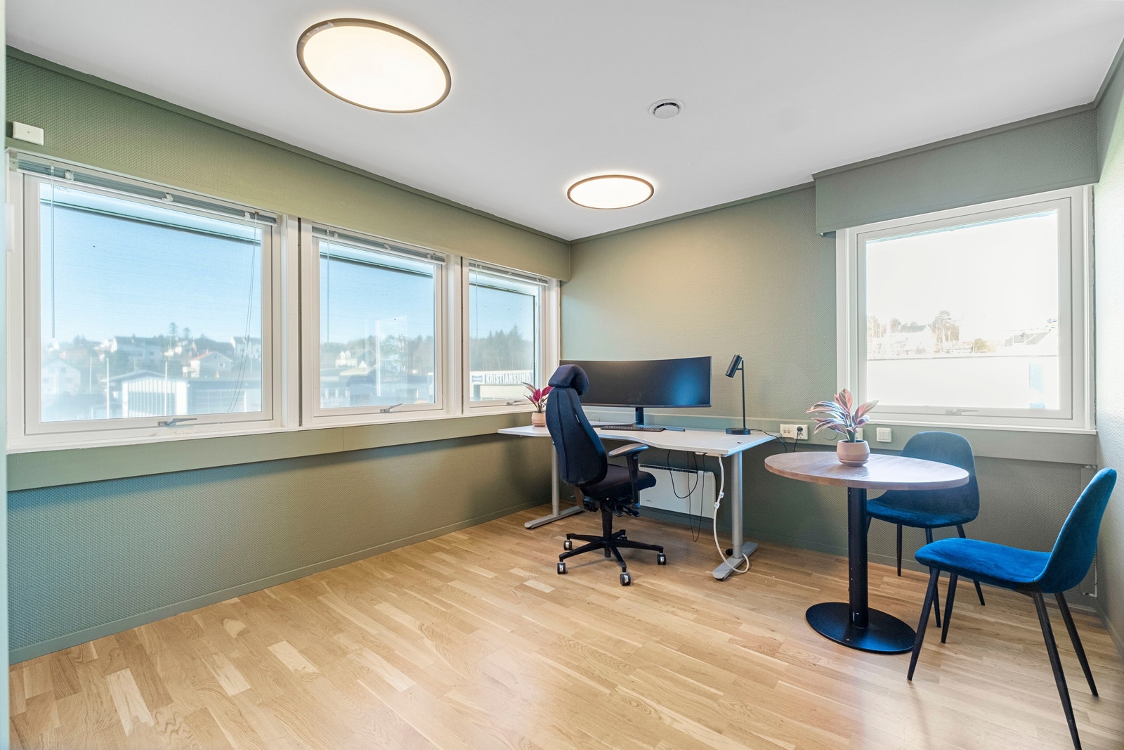 Kontor 2. etasje Galleribilde