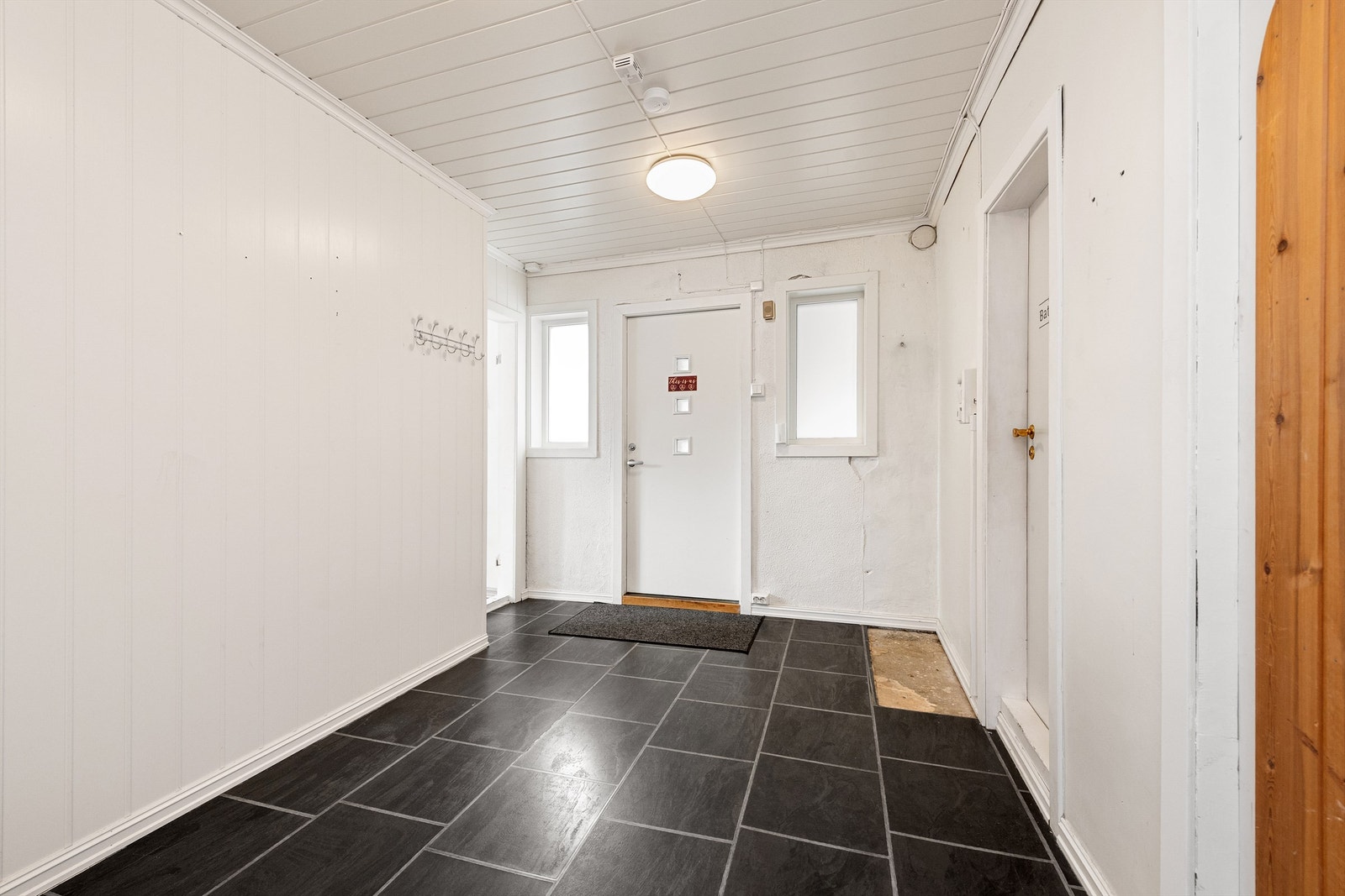 Gang i sokkeletasjen Galleribilde