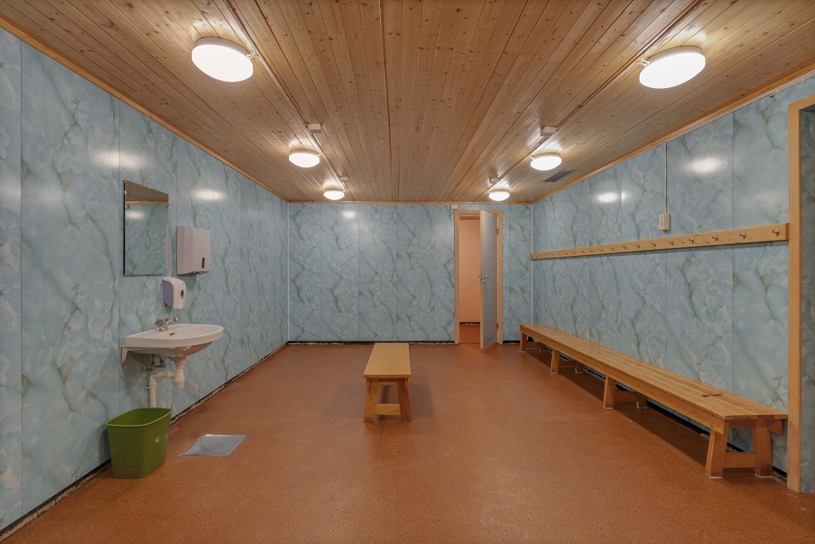 Garderobe til basseng Galleribilde