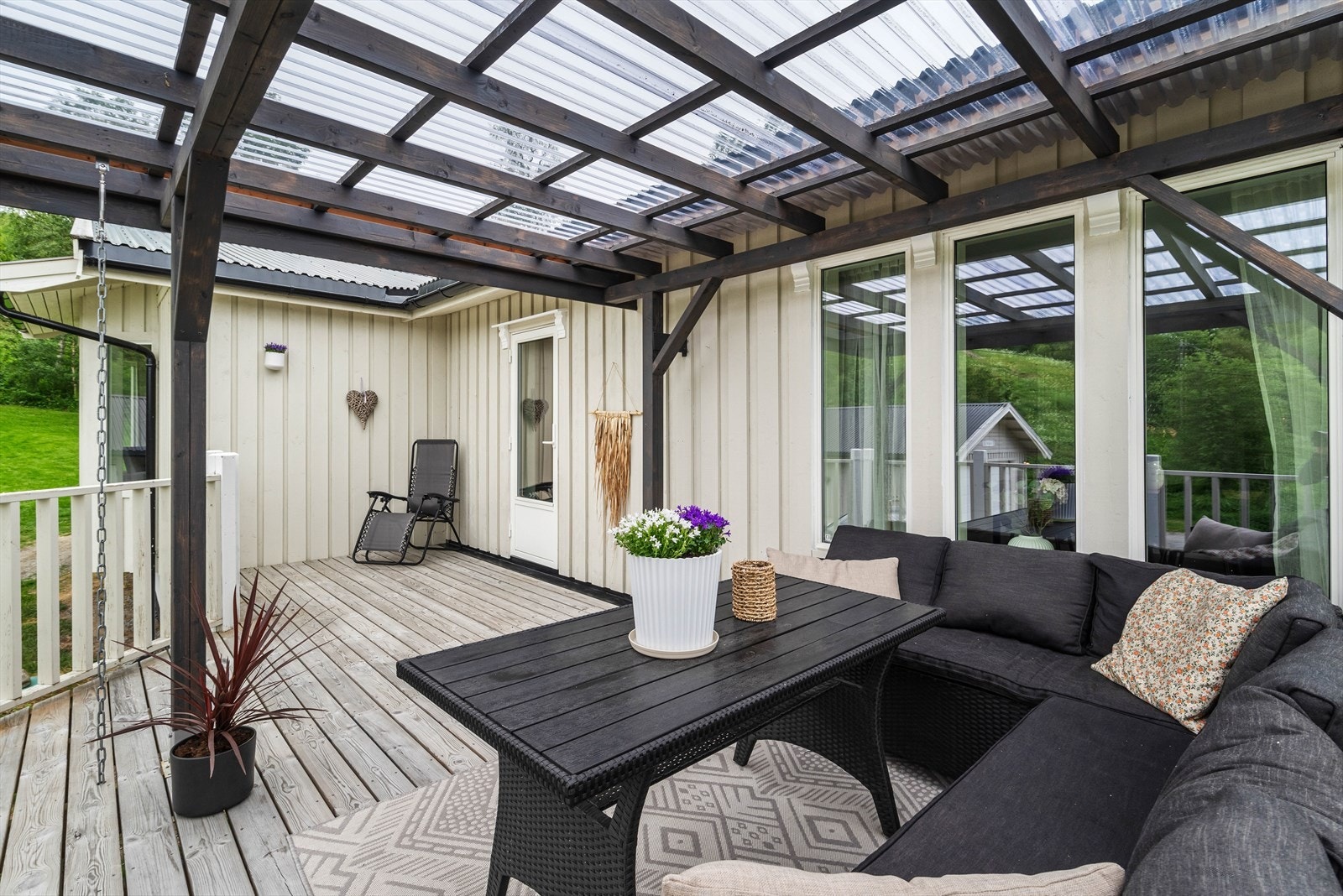 Stor og fin terrasse på ca. 20 kvm. Galleribilde