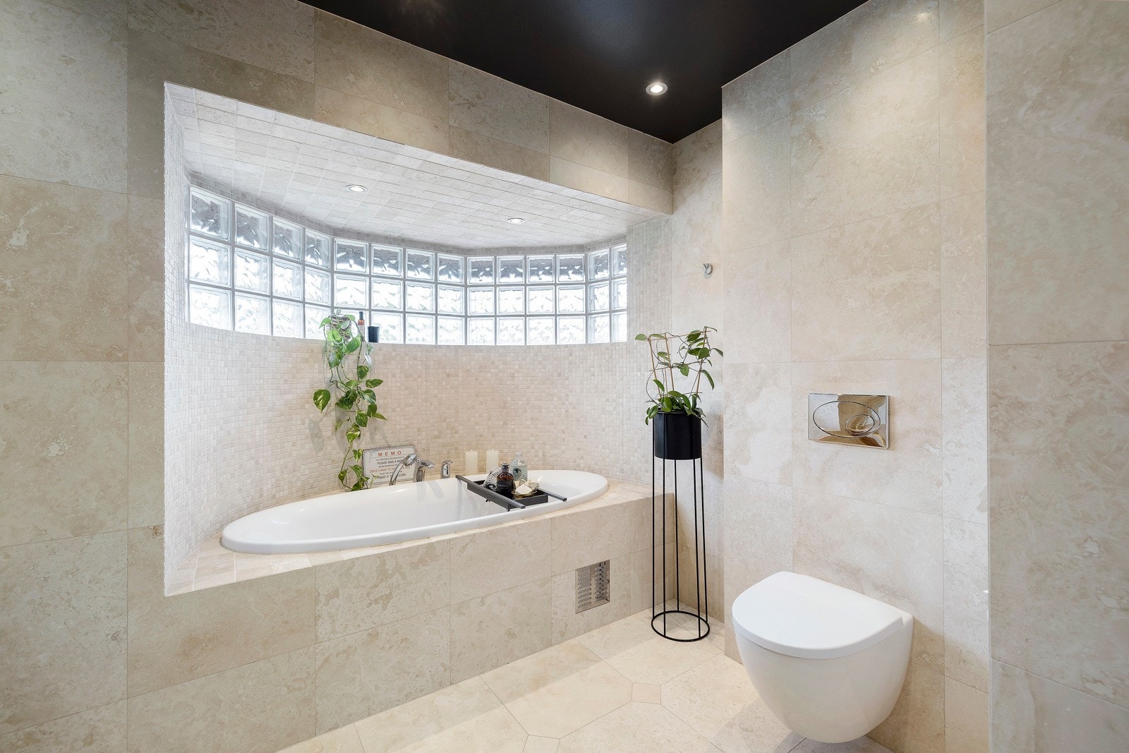 Badet i 1. etase Galleribilde