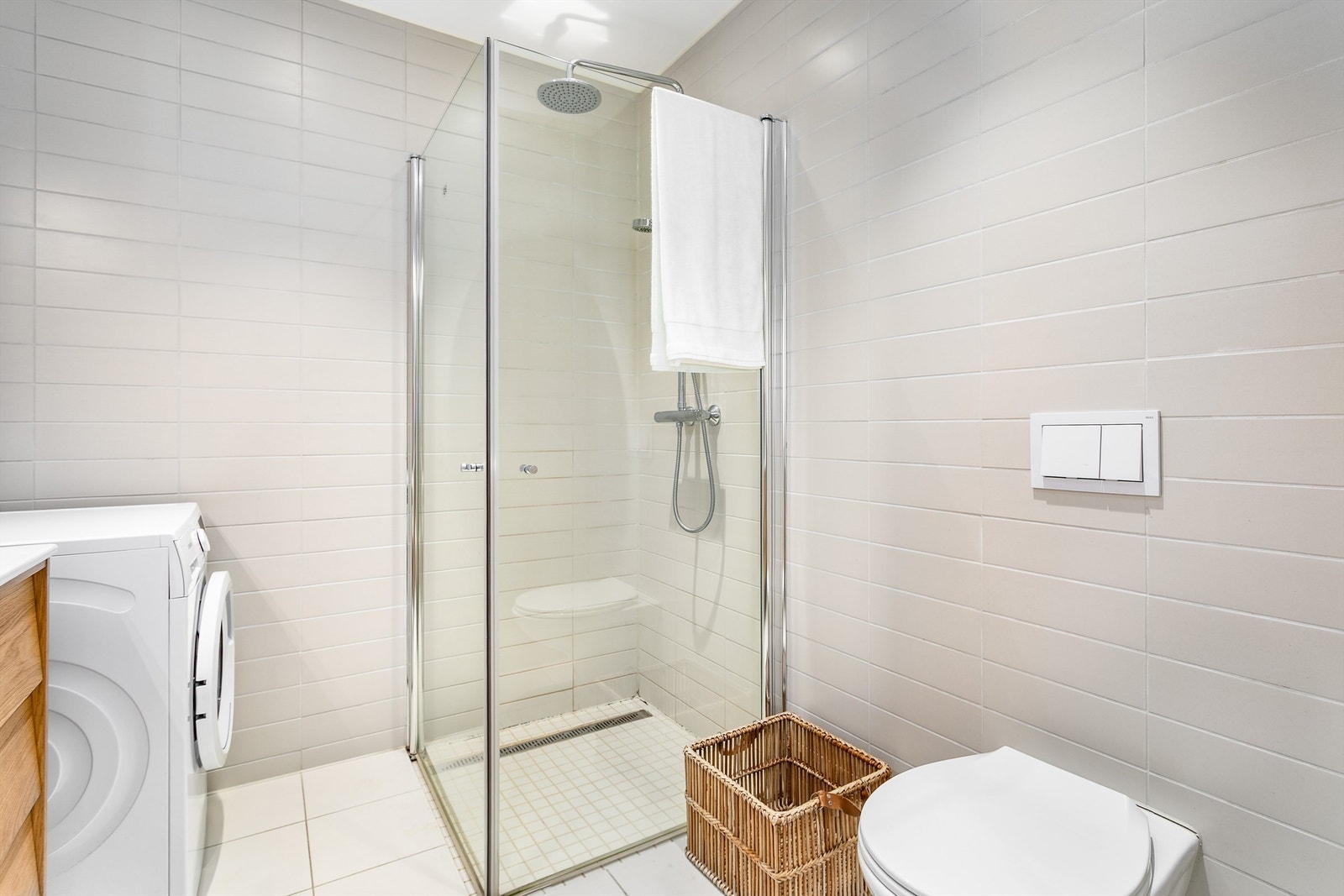 I likhet med den vannbårne gulvvarmen betjenes også varmtvann gjennom fellesutgiftene. Galleribilde