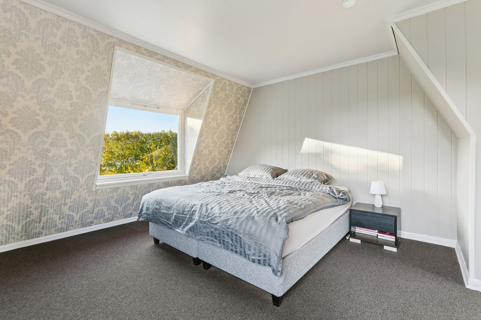 Soverom nr. 1 Galleribilde