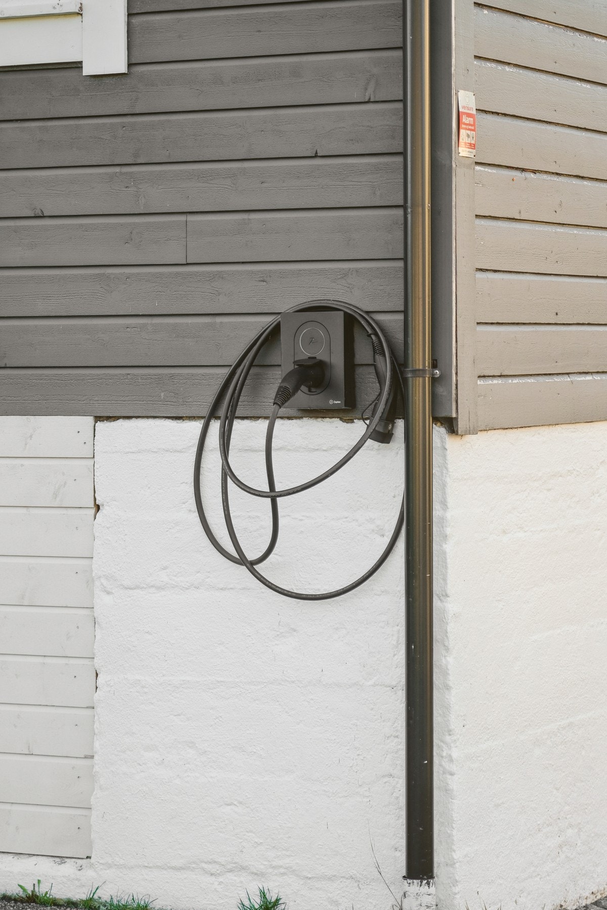 El-bil lader er montert! Galleribilde