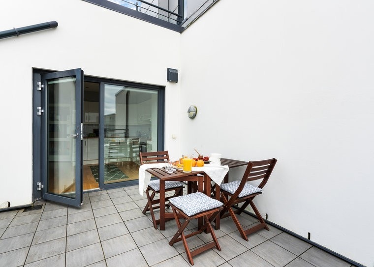 Terrasse ut fra kjøkken Galleribilde