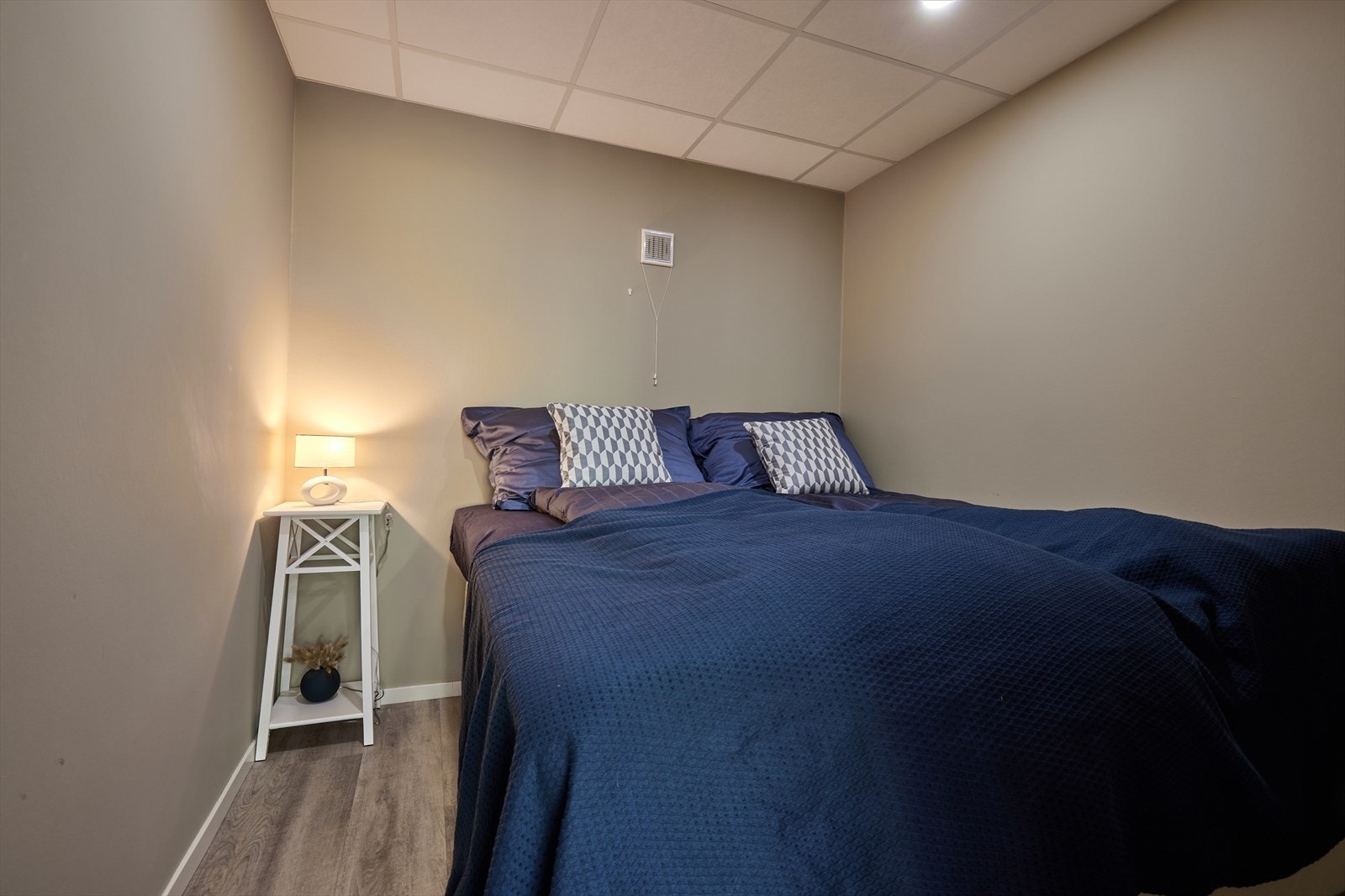 Foto viser korleis leilegheita er møblert i dag. Foto er teke av seljar sjølv. Galleribilde