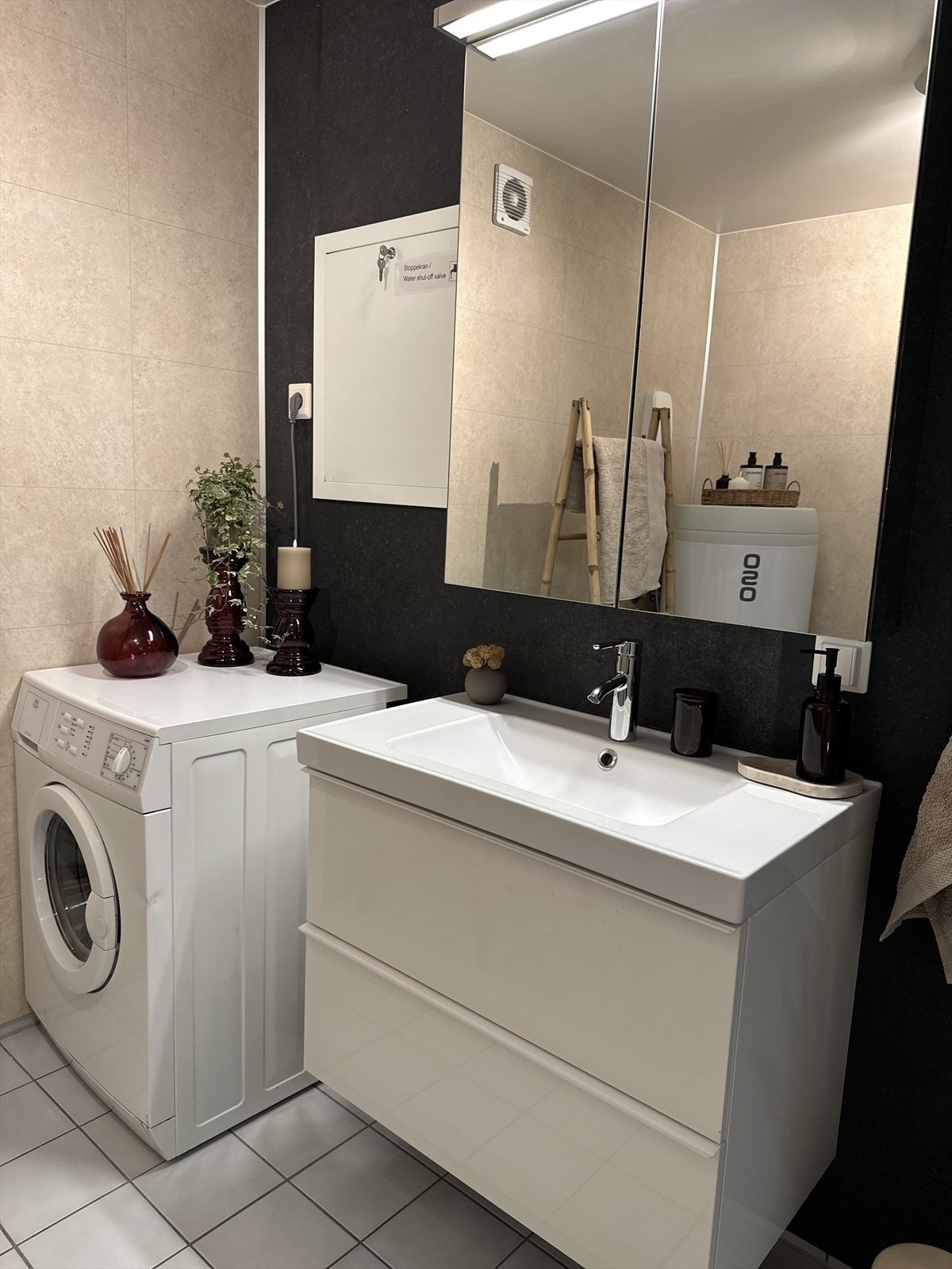 Foto viser korleis leilegheita er møblert i dag. Foto er teke av seljar sjølv. Galleribilde