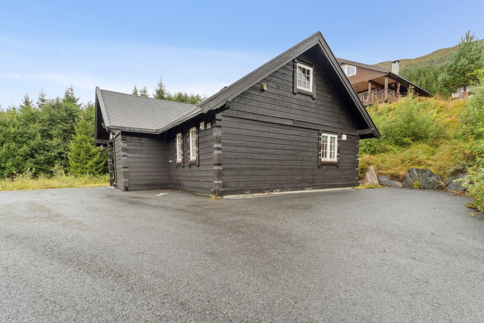 Harpefossen er eit nydelig område heile året - med og utan ski på beina Galleribilde