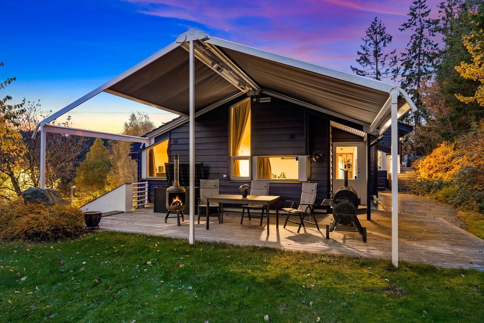 Kveldsstemning på terrassen Galleribilde