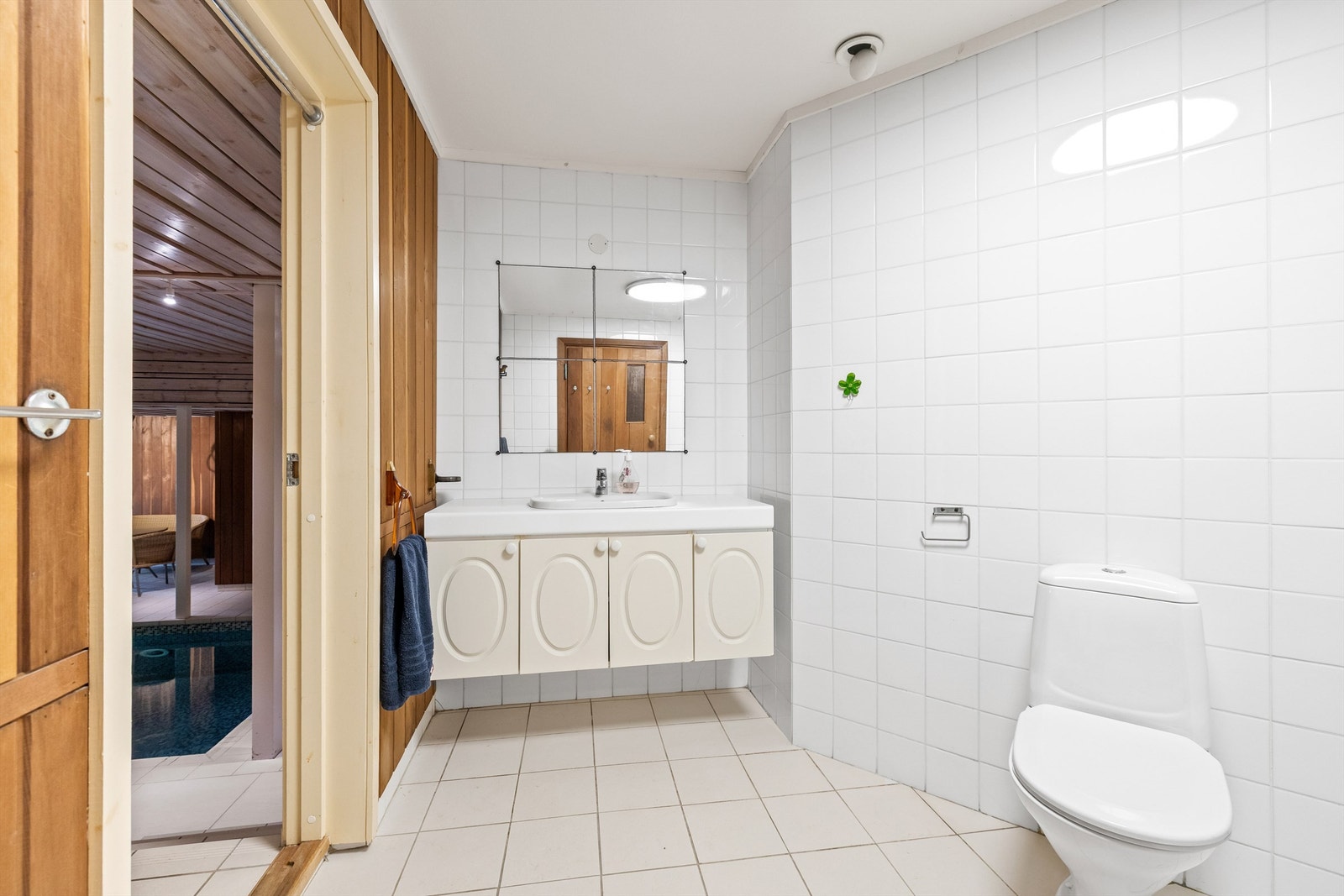 Bad innenfor bassengområdet Galleribilde