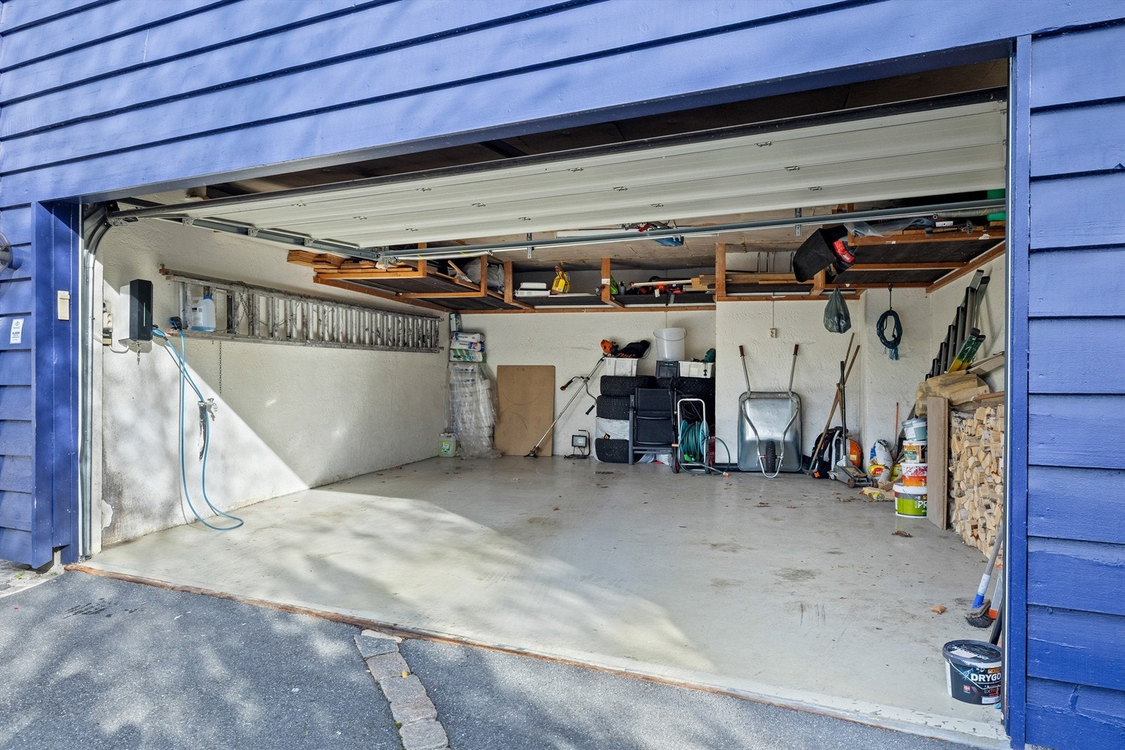 Dobbelgarasje Galleribilde