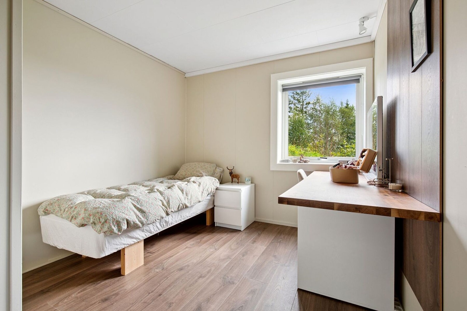 Det andre soverommet måler gode 9,5 kvadratmeter. Galleribilde