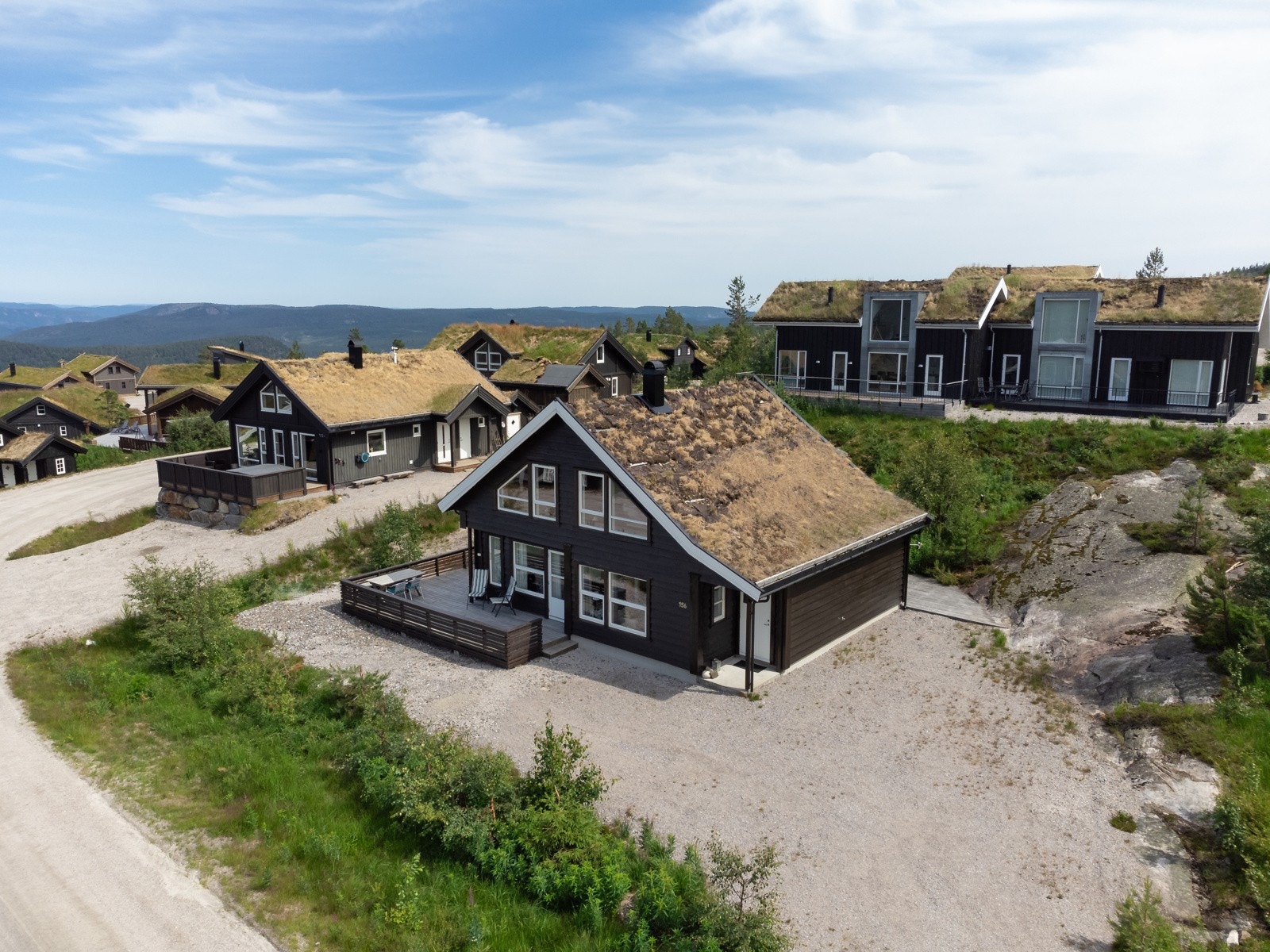 God plass til parkering i egen gårdsplass Galleribilde