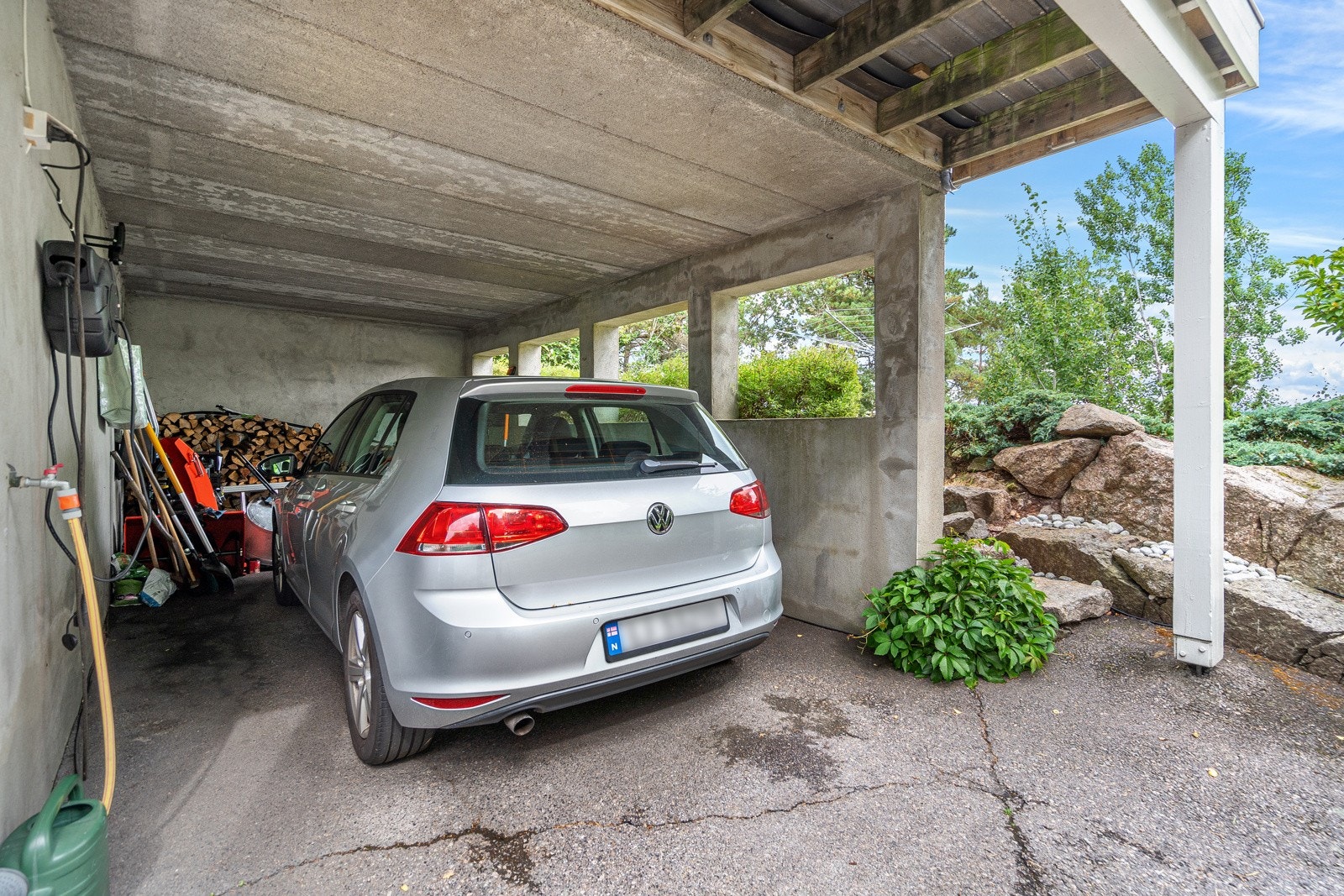 Carport i tillegg til garasjen Galleribilde