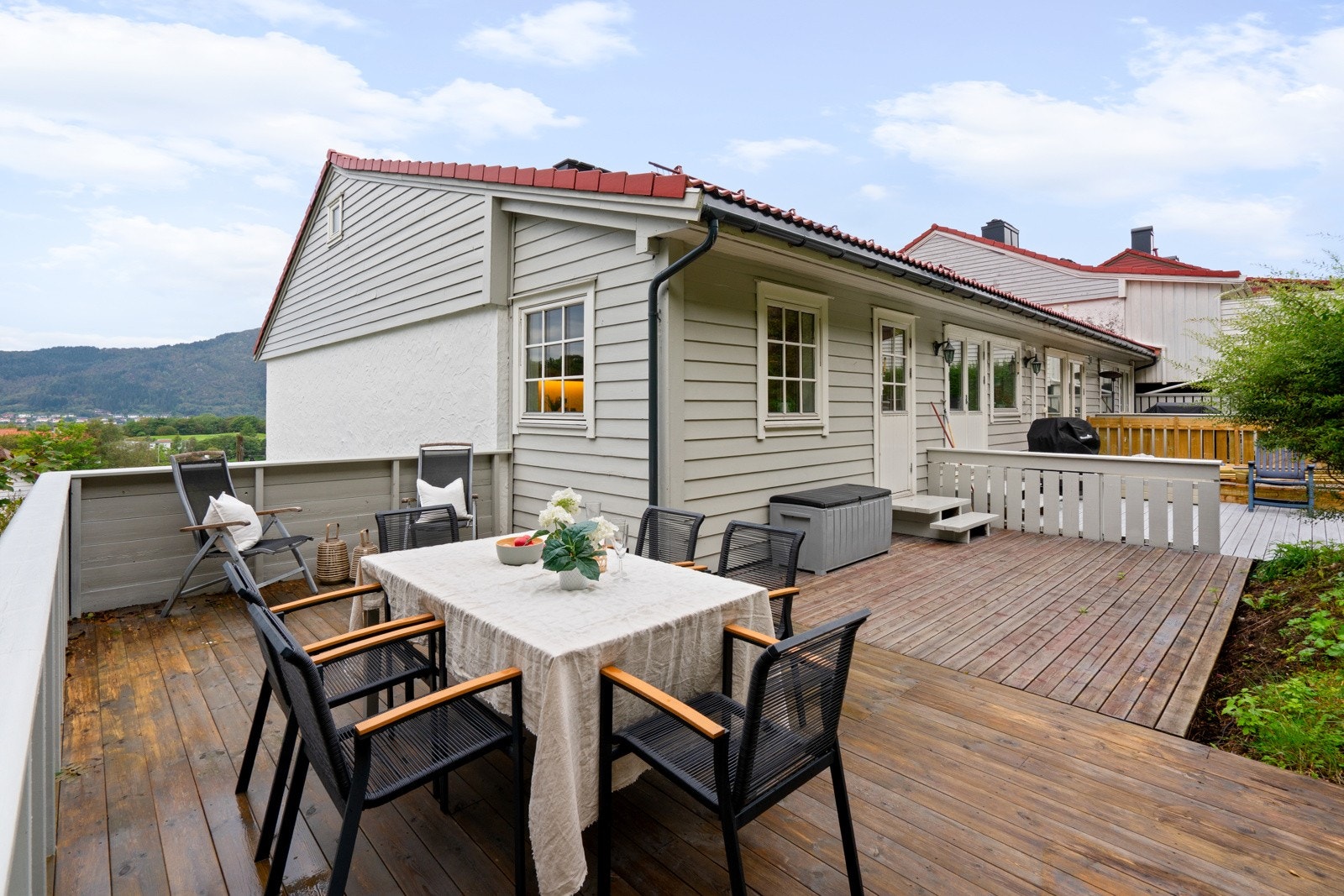 Velkommen til Sofus Madsens vei 13 - Flott enderekkehus i populært boligområde Galleribilde