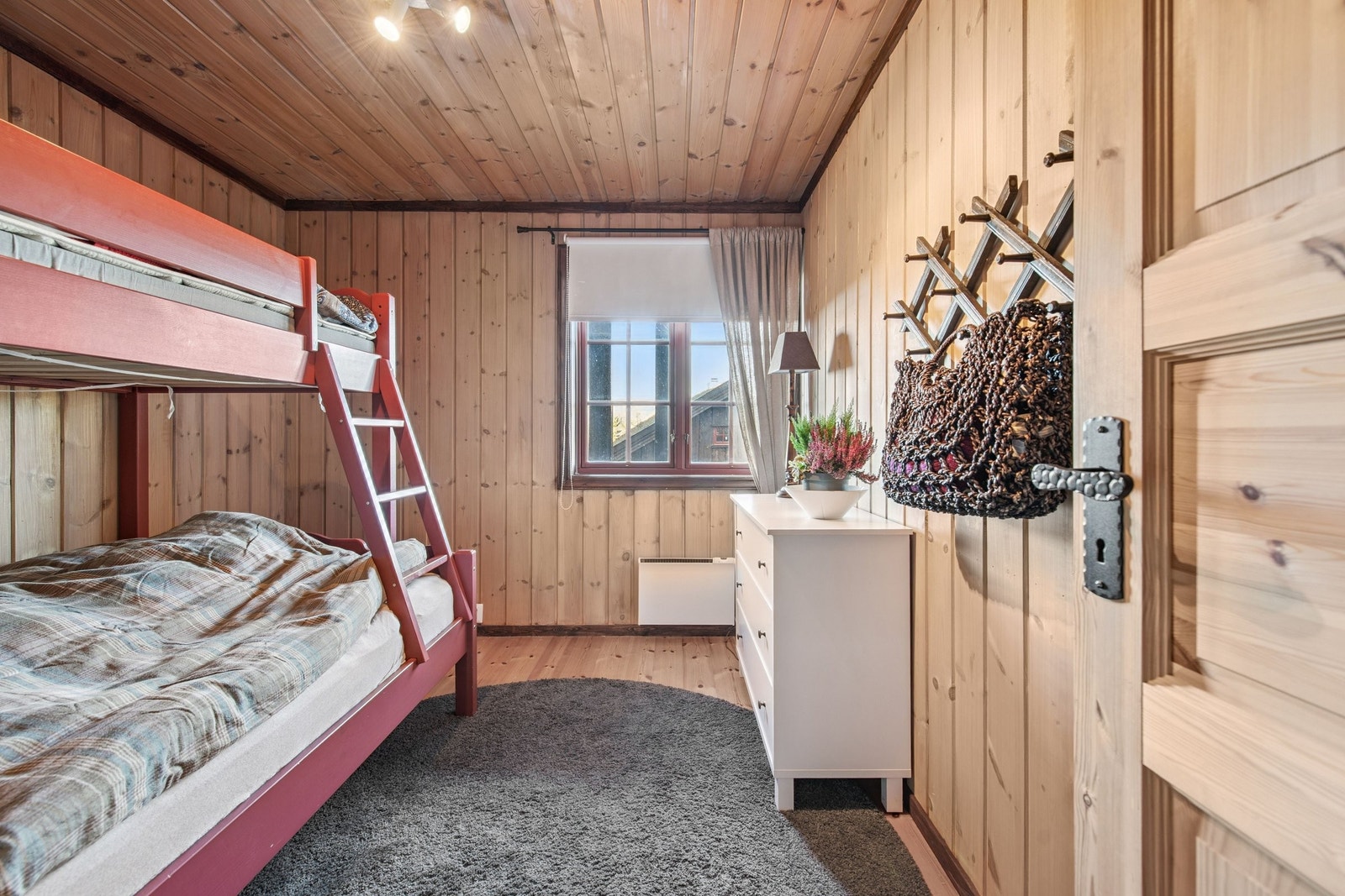 Soverom med familie køye. Galleribilde